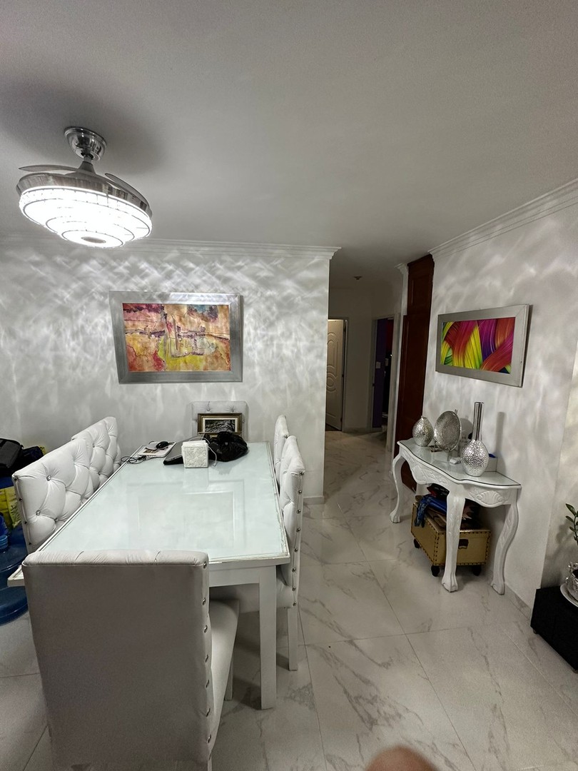 apartamentos - VENDO APARTAMENTO PRÓXIMO A LA PROLONGACIÓN 27 DE FEBRERO, BAYONA 0