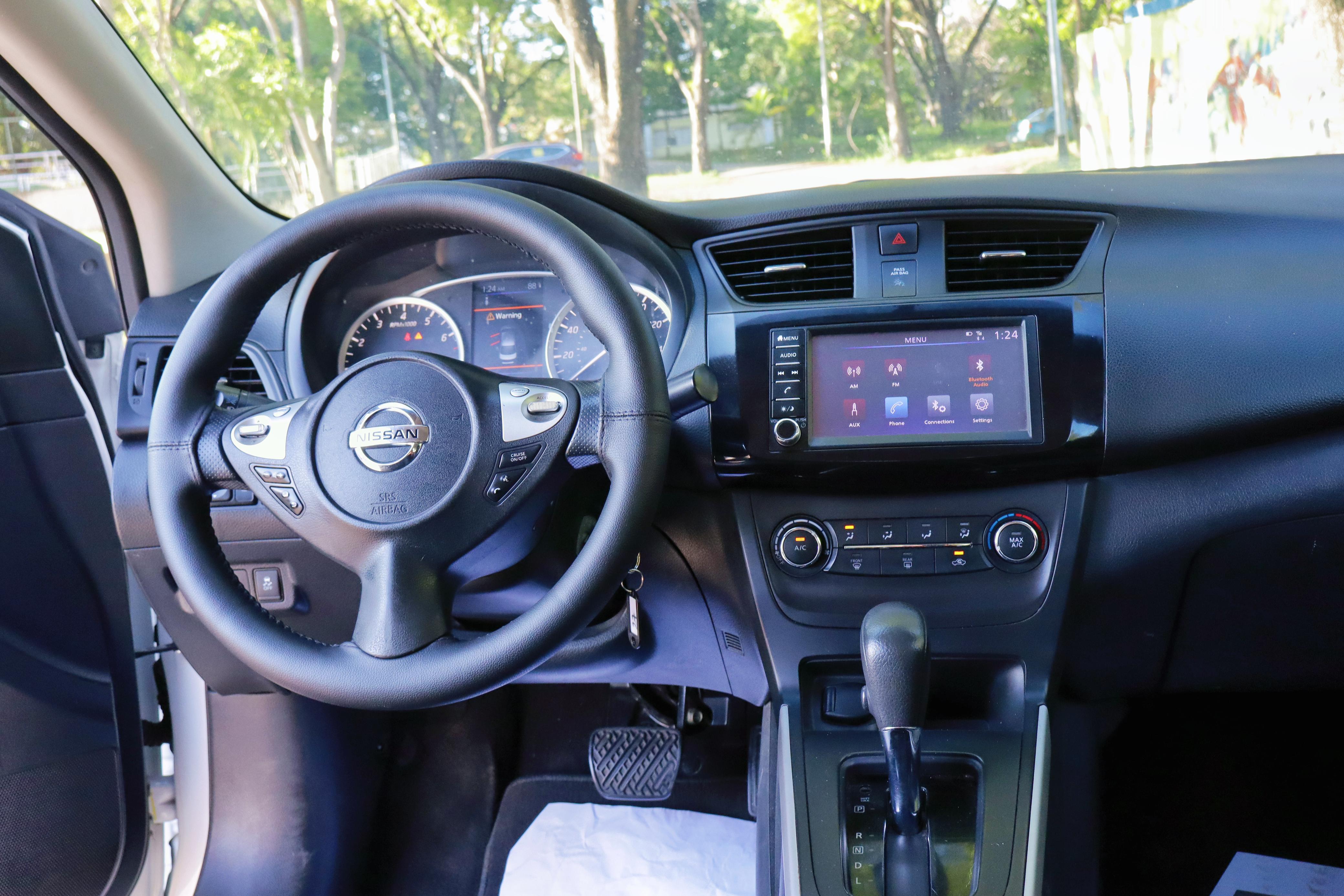 carros - Verlo es comprarlo Nissan sentra S 2019 excelente condiciones clean carfax  7
