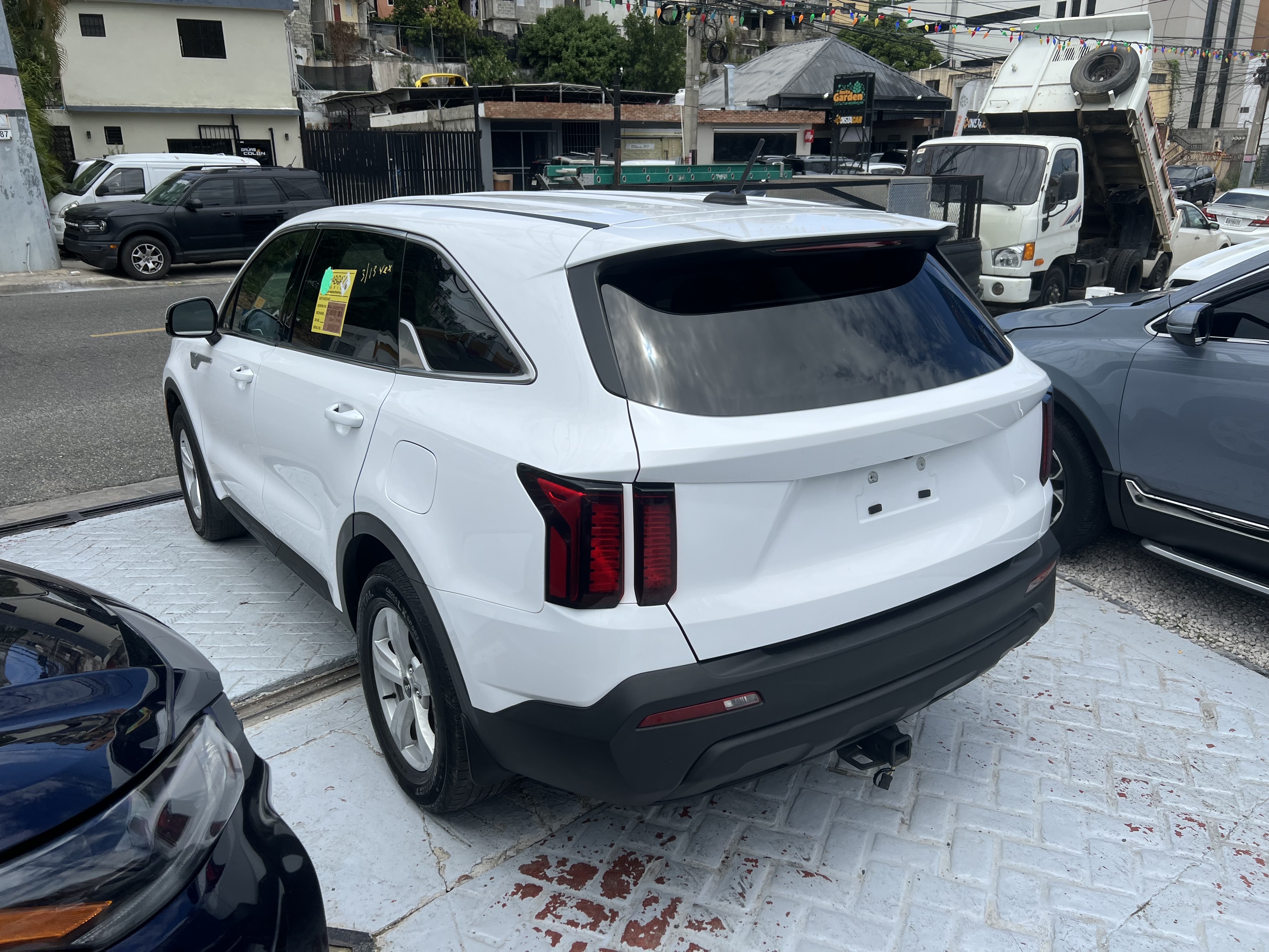 jeepetas y camionetas - KIA SORENTO 2022 LX 5