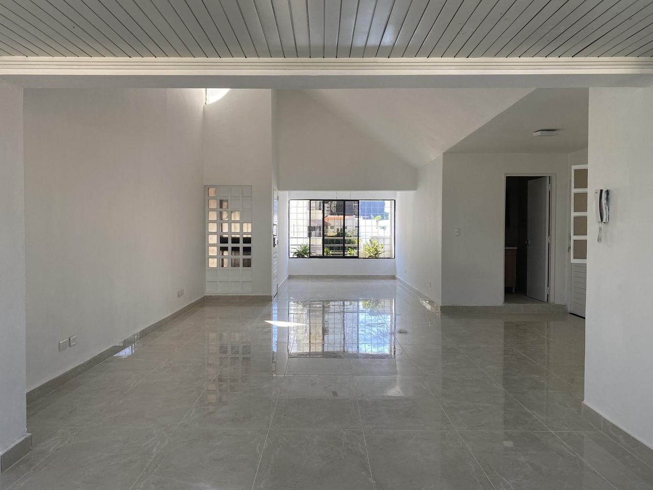 apartamentos - Apartamento en Venta en Evaristo Morales 1