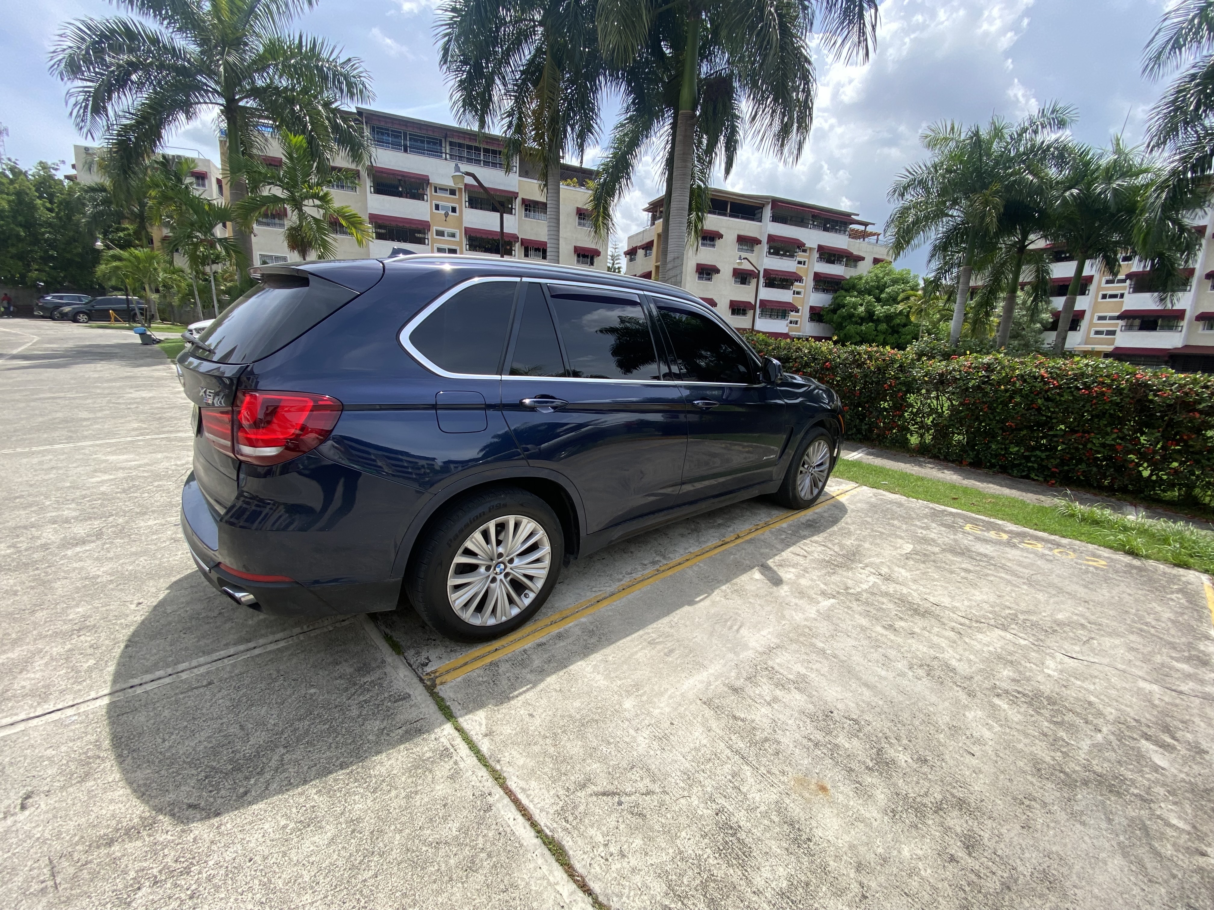 jeepetas y camionetas - 2017 bmw x5 xDrive35i unico dueño como nueva $27,500 11