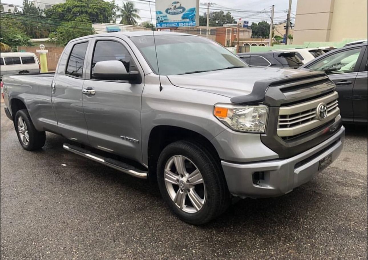 jeepetas y camionetas - Toyota Tundra 2015 1