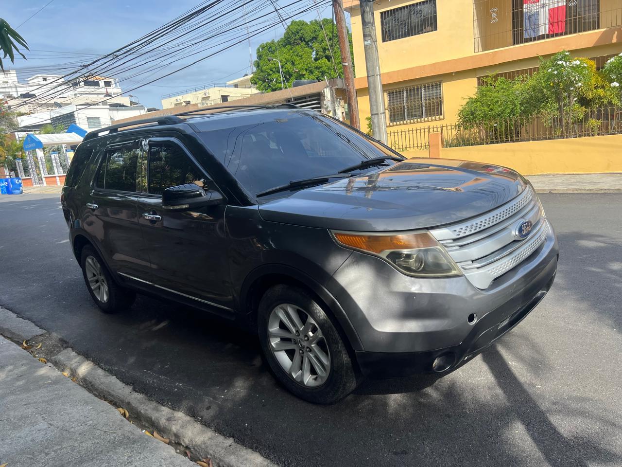 jeepetas y camionetas - Vendo Ford explorer XLT 2011 7
