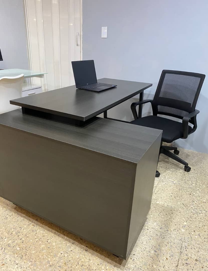 articulos de oficina - Escritorio en L de Madera 0