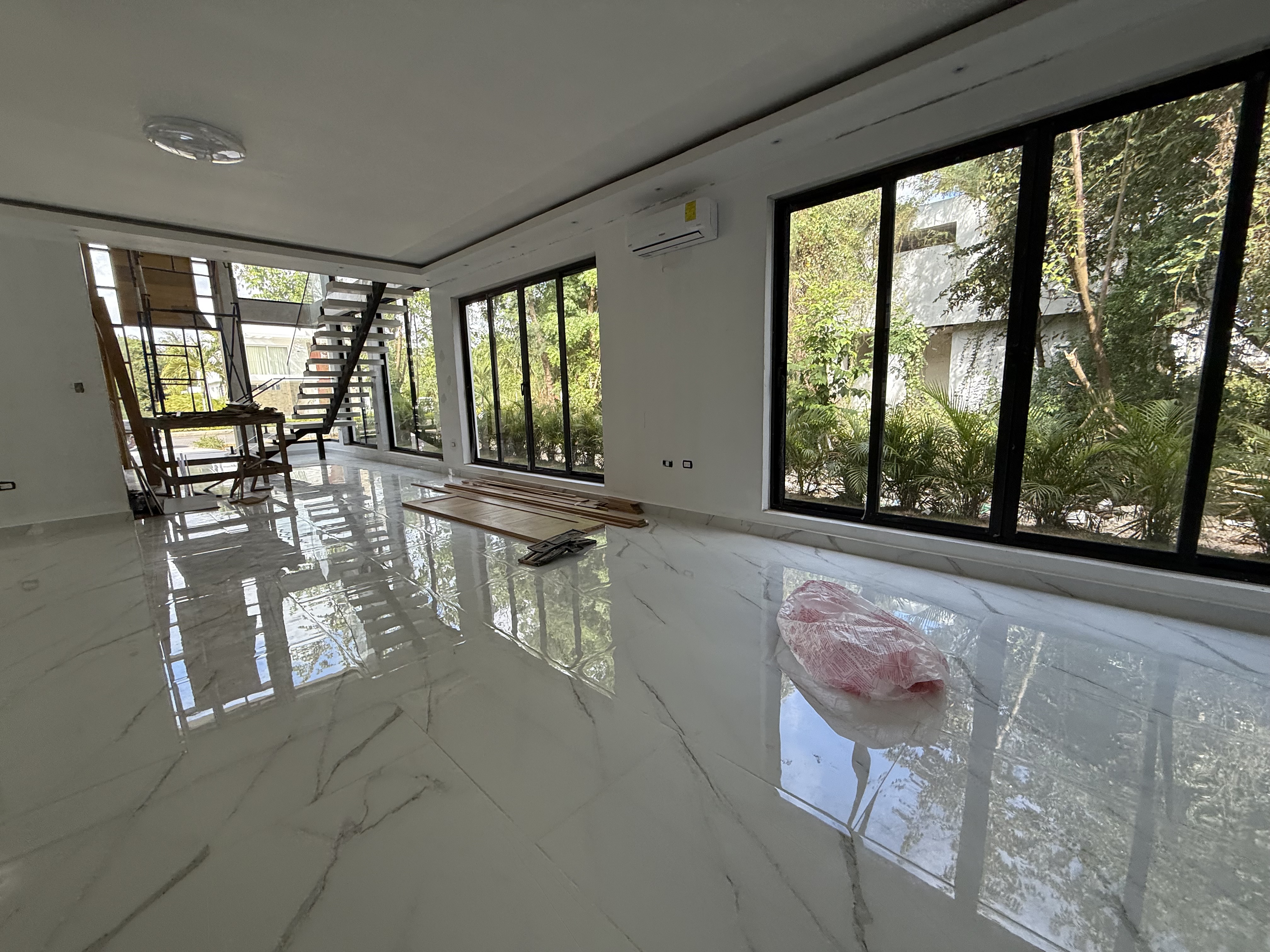 casas vacacionales y villas - Vendo Villa playa nueva romana dos niveles amuebla 5
