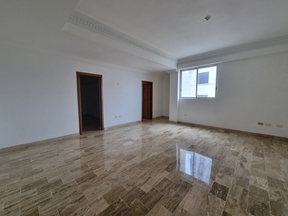 apartamentos - Alquiler de Amplio Apartamento en Naco 6