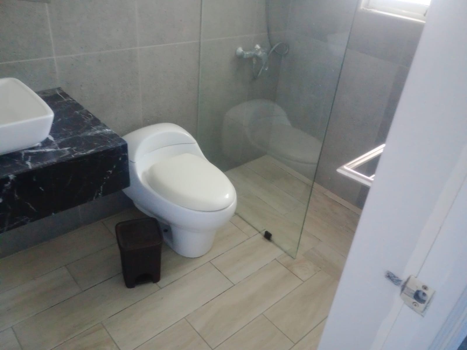 apartamentos - Se alquila apartamento amueblado en Bella vista. 6