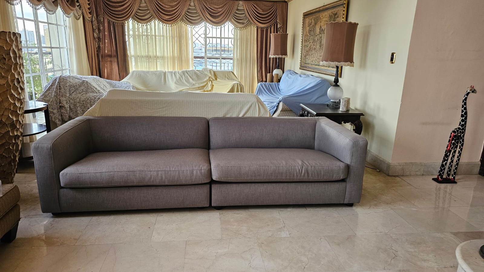 muebles y colchones - vendo todo mobiliario apt. en Naco 3