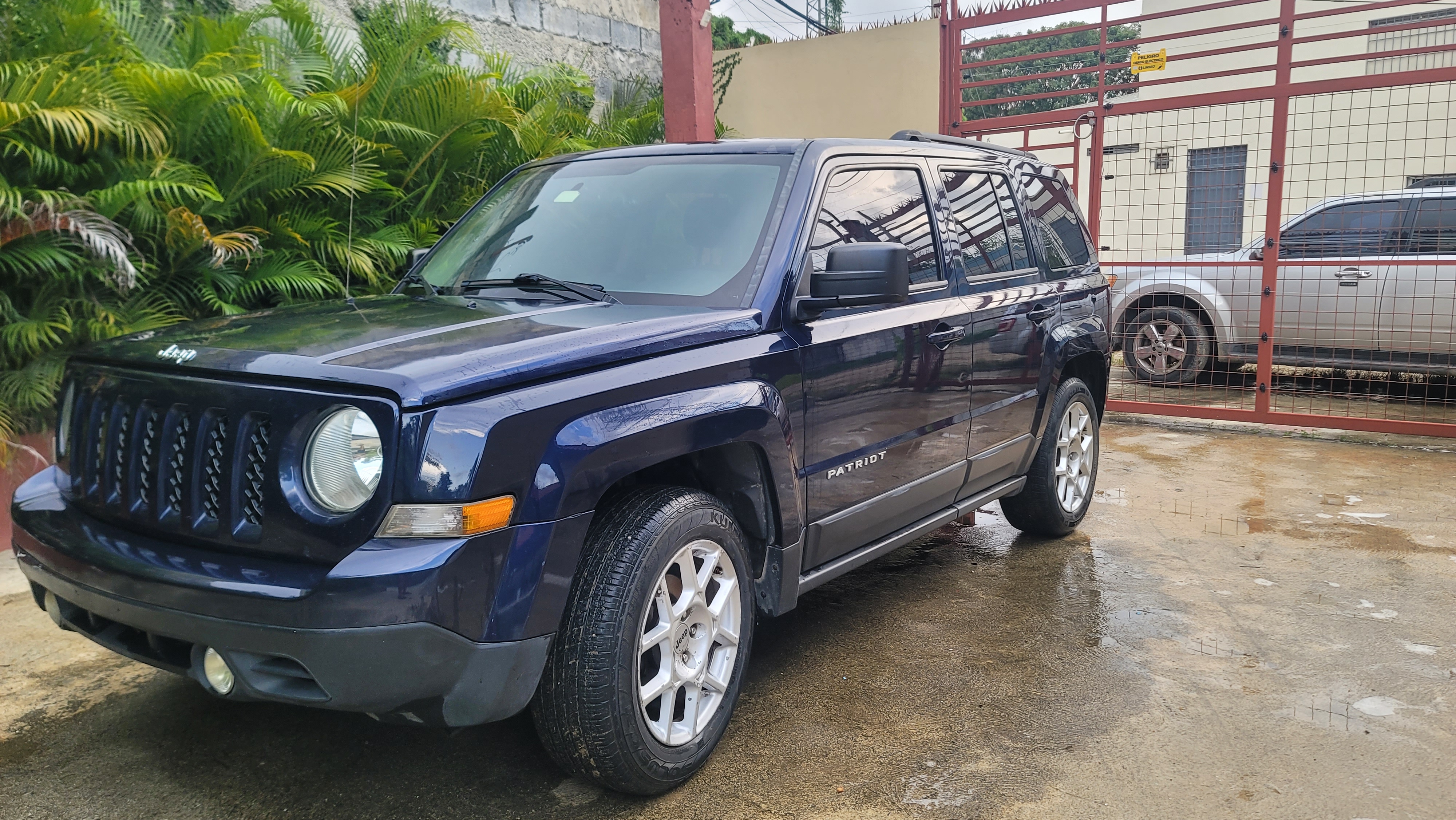 jeepetas y camionetas - Vendo Jeep Patriot 2015 5