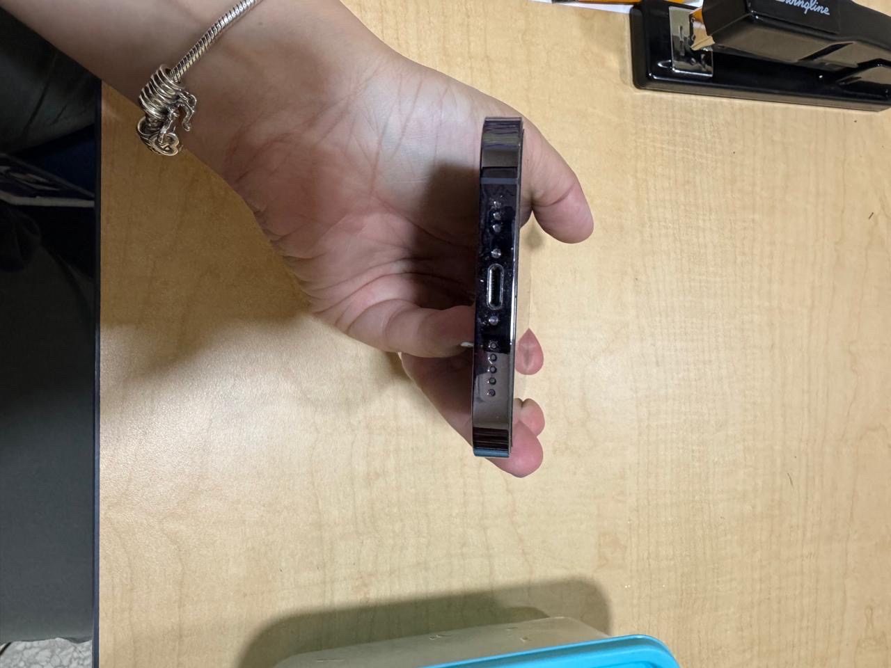 celulares y tabletas - Vendo IPhone 14 Pro  5
