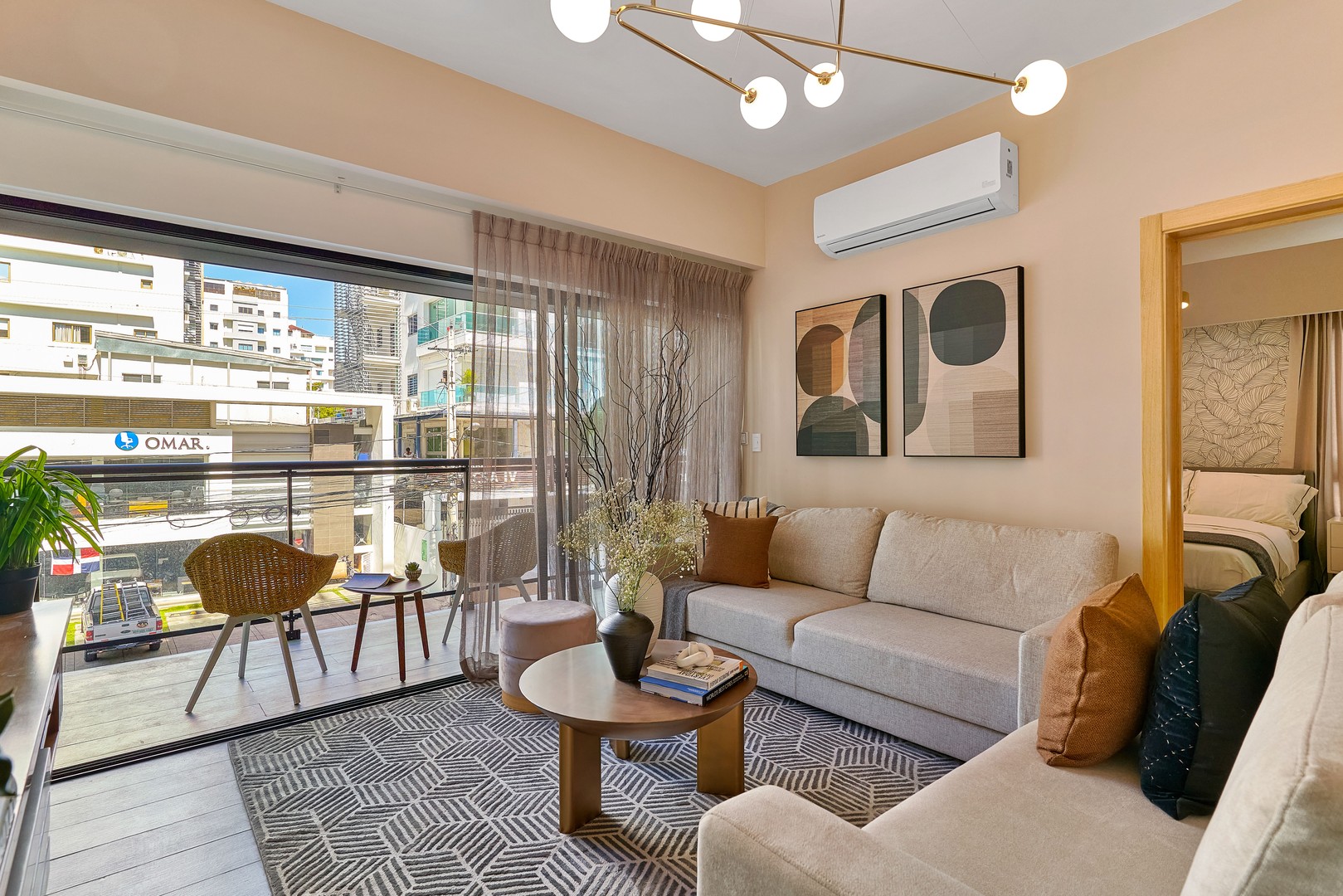 apartamentos - Naco amueblado piso 2 1 habitacion 1.5 banos 1 parqueo balcon 0