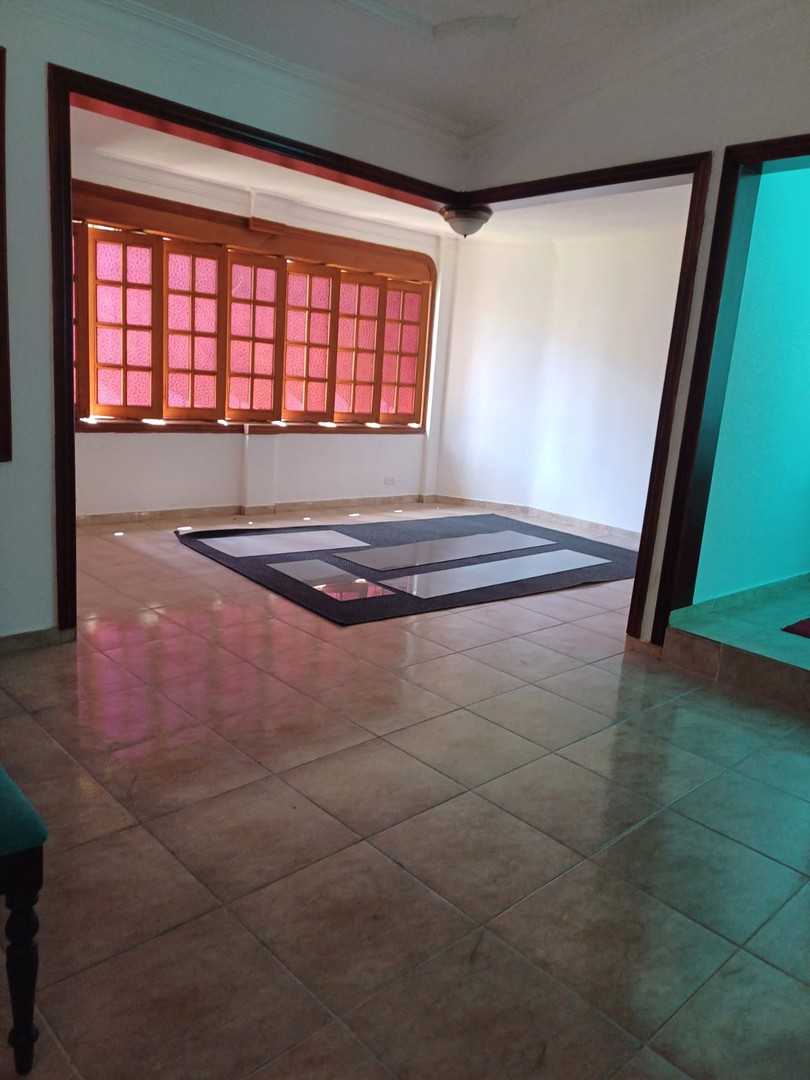 casas - Vendo hermosa casa en Arroyo Hondo!

Precio:
$16,500,000.00

Marquesina para 4 � 5