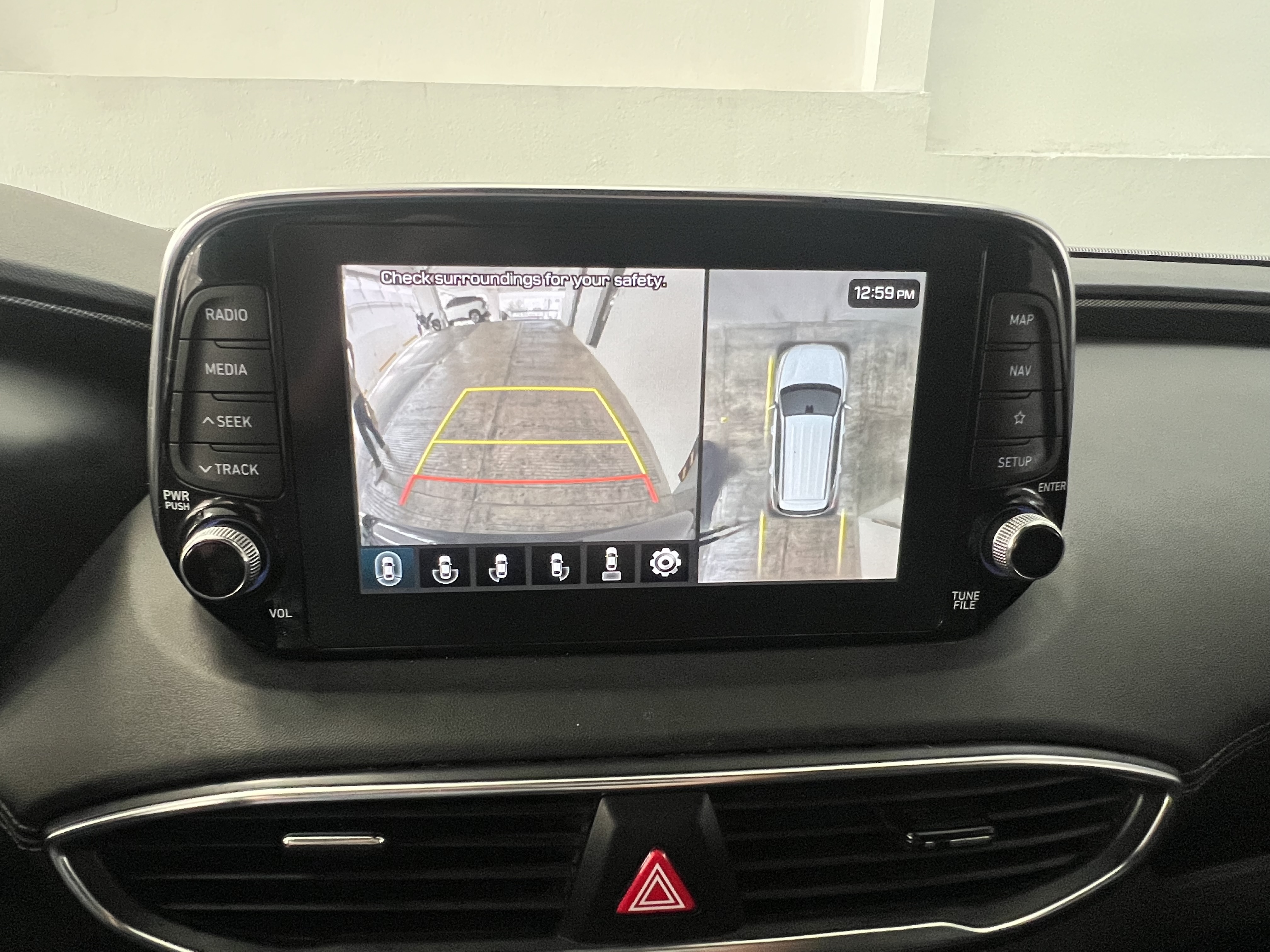 jeepetas y camionetas - 2019 Hyundai Santa Fe Ultimate- Recien Importada!  7