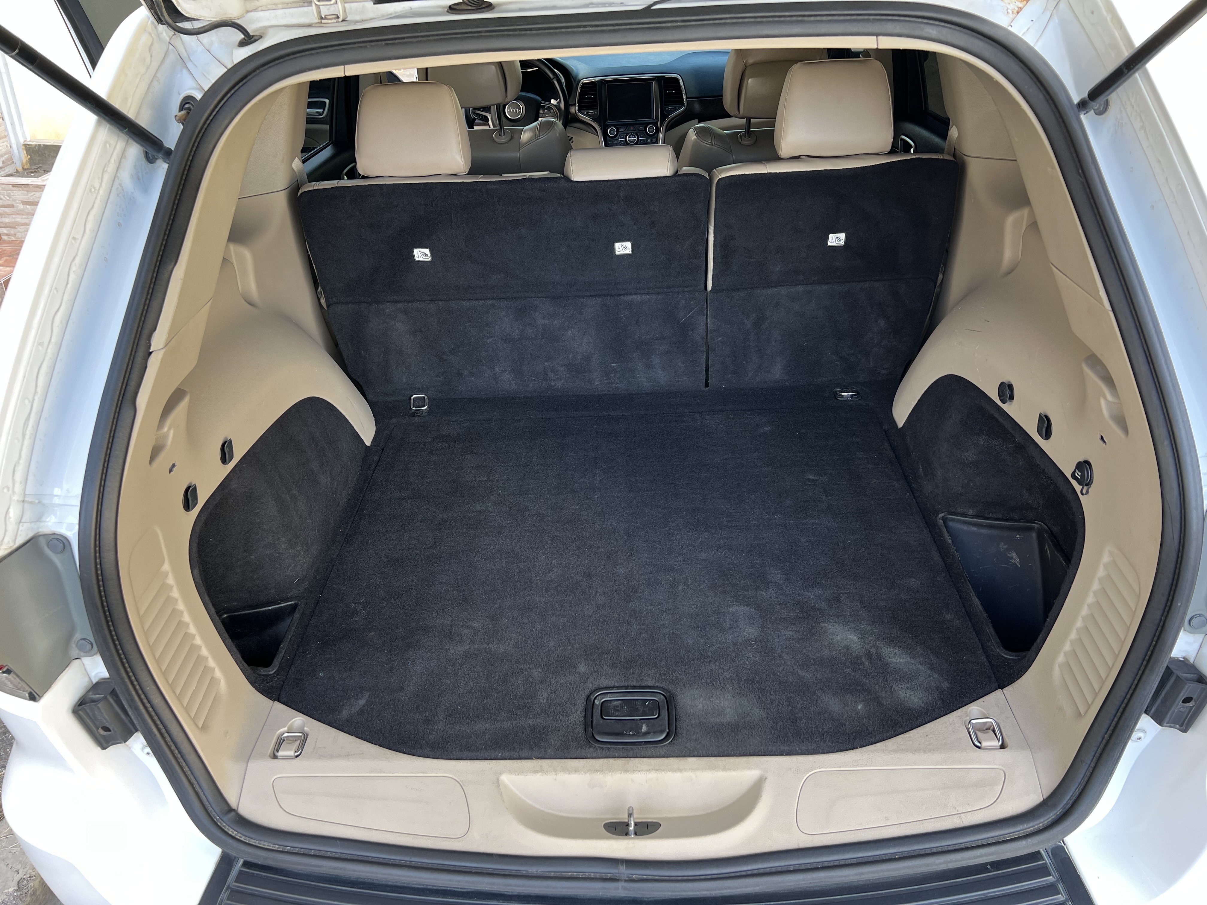 jeepetas y camionetas - JEEP GRANDCHEROKEE 2014 8