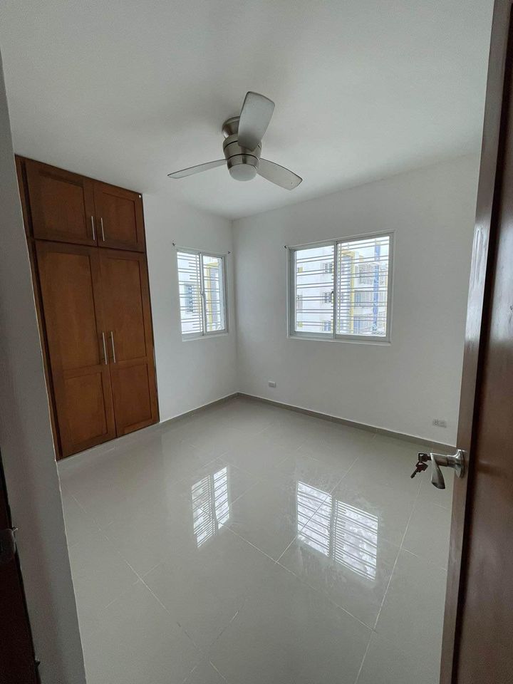 apartamentos - Apto Residencial Gabriel con 106 mts, 3er nivel 9