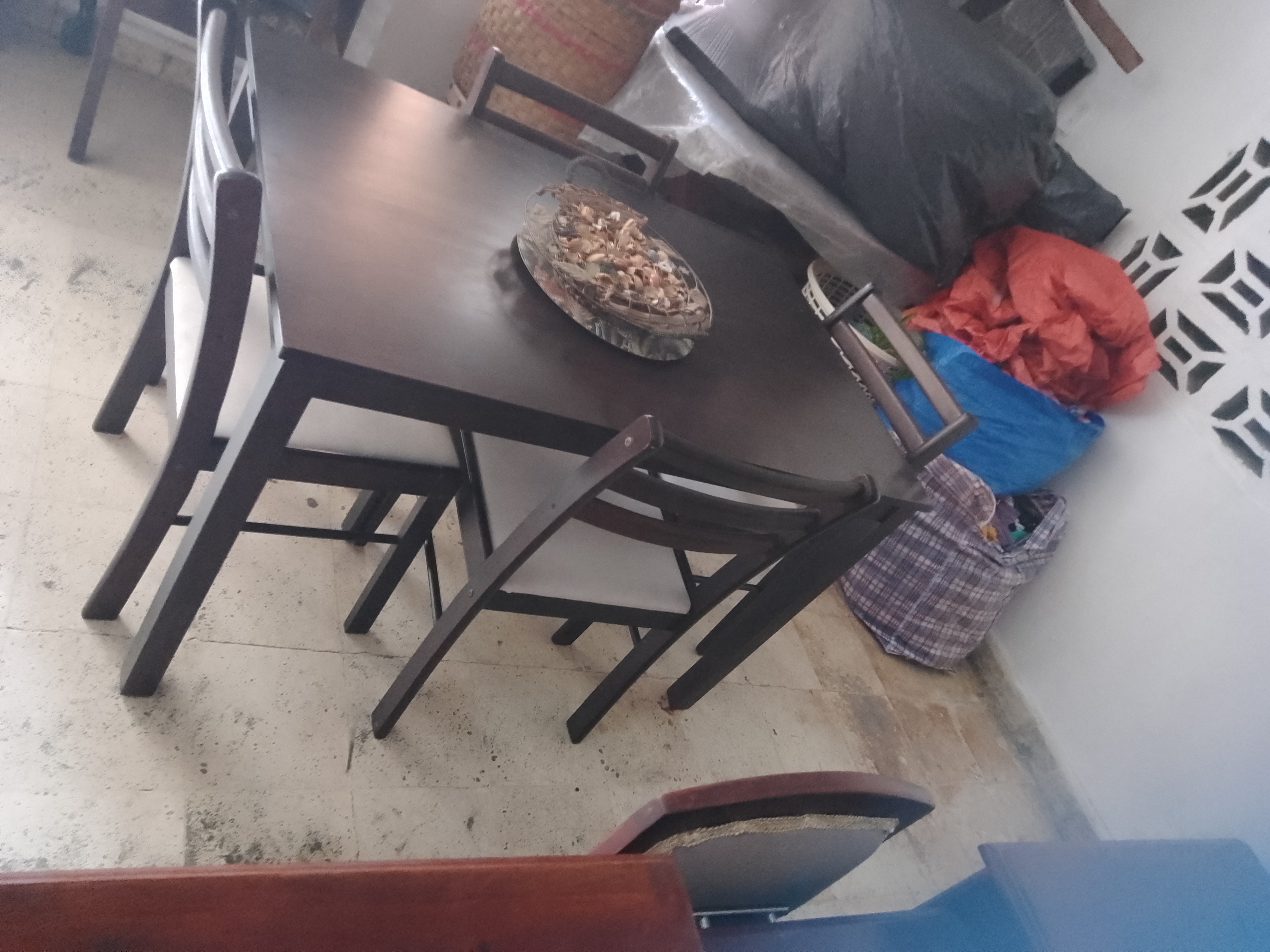muebles y colchones - comedor 4 sillas importados ni roto ni flojo bien de pintura  2