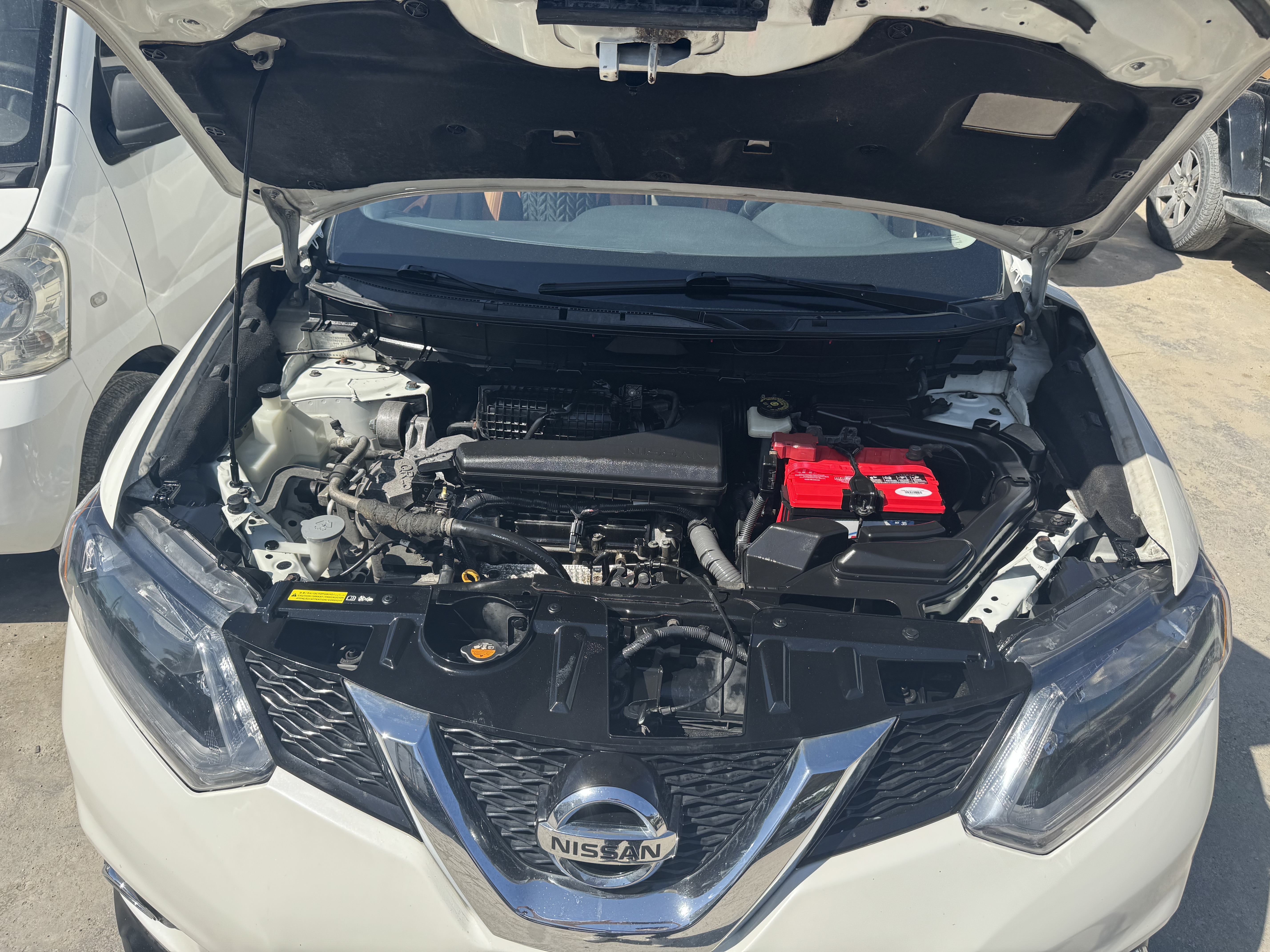 jeepetas y camionetas - Nissan Xtrail en excelentes condiciones 4