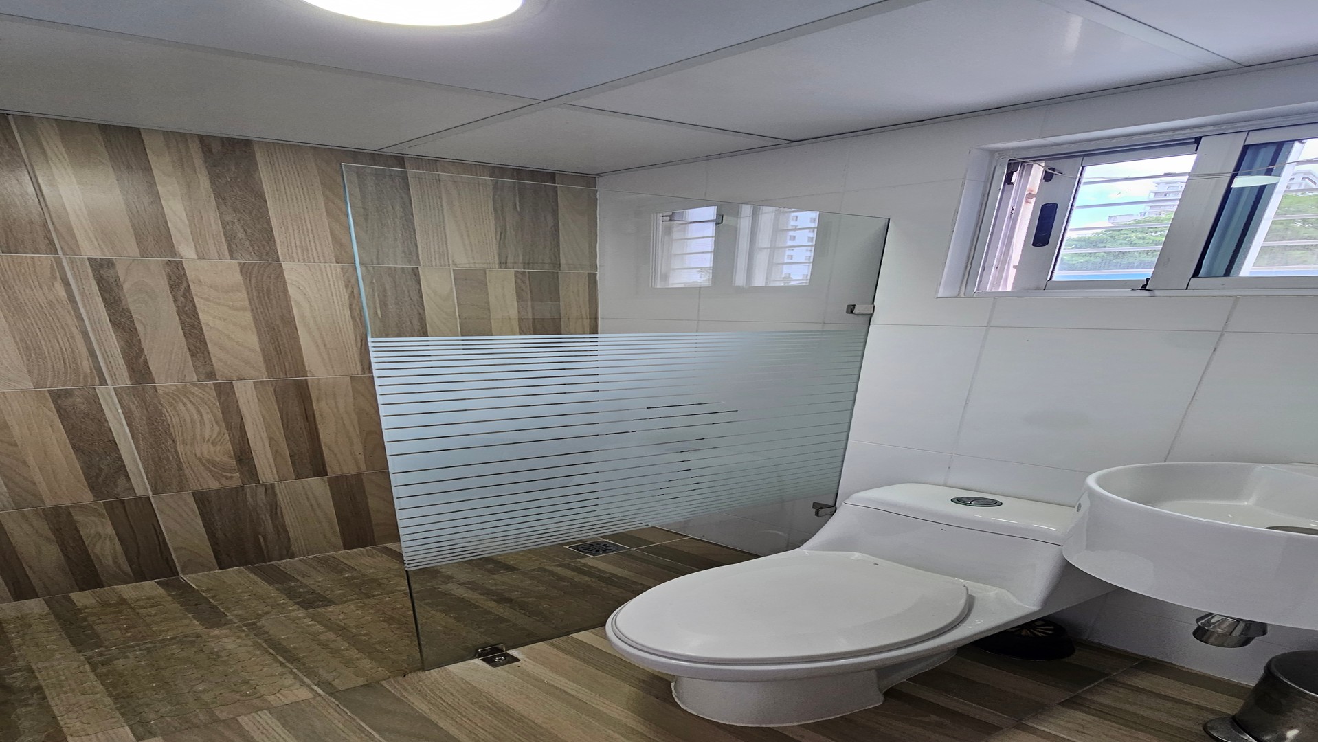 apartamentos - Alquiler de Apartamento Amueblado con terraza en Ensanche Paraíso 9