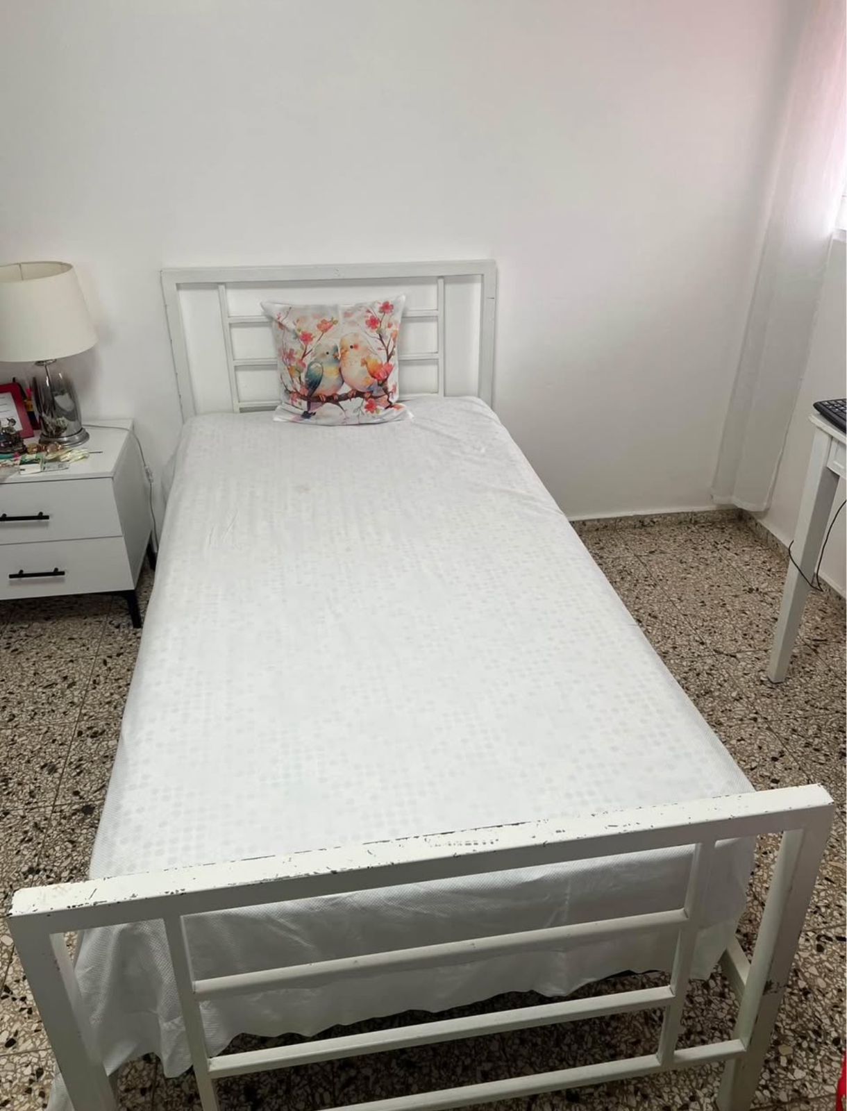 muebles y colchones -  Base de cama twin de hierro 