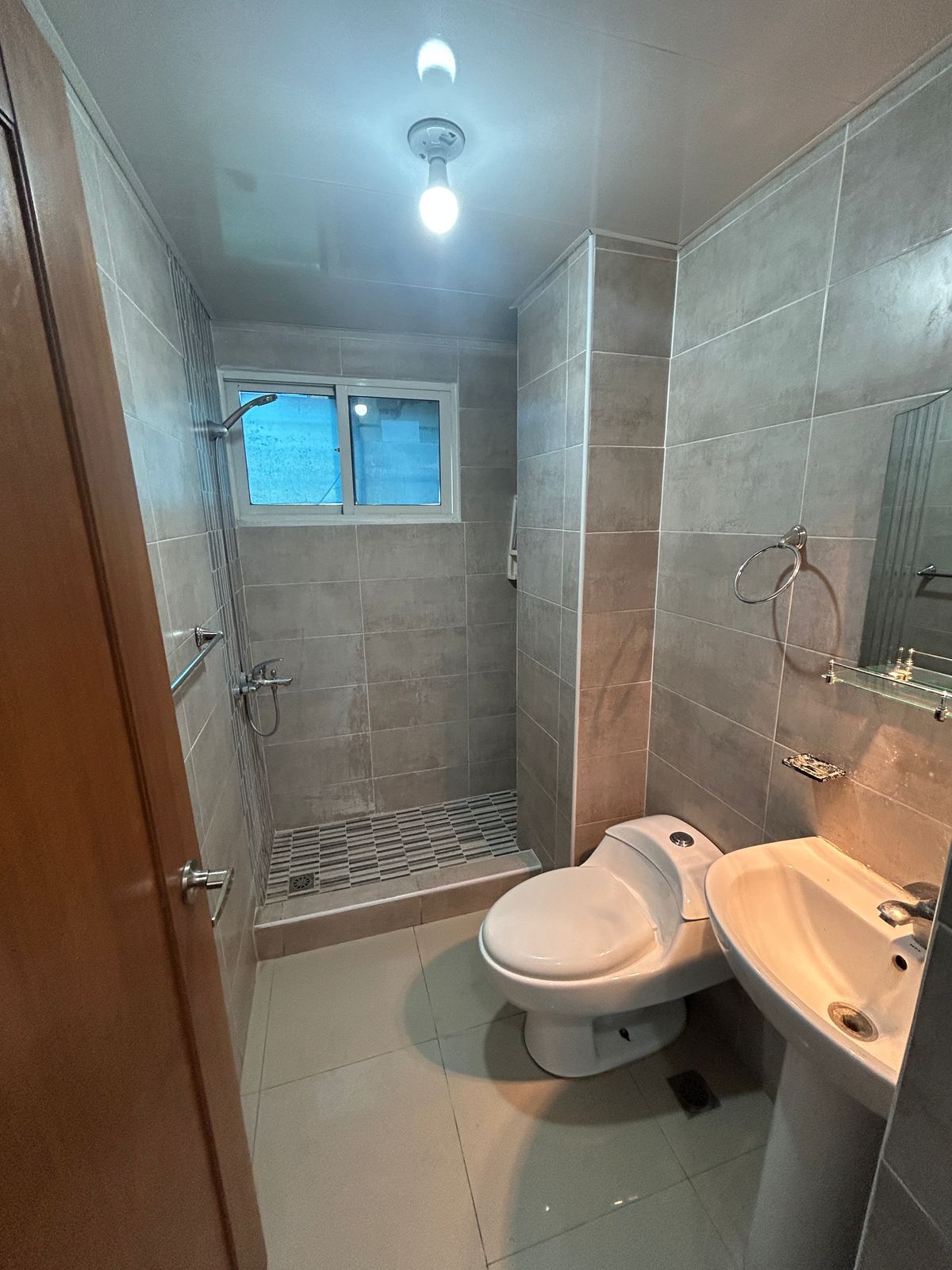 apartamentos - Venta de Apartamentos en la zona universitaria  8