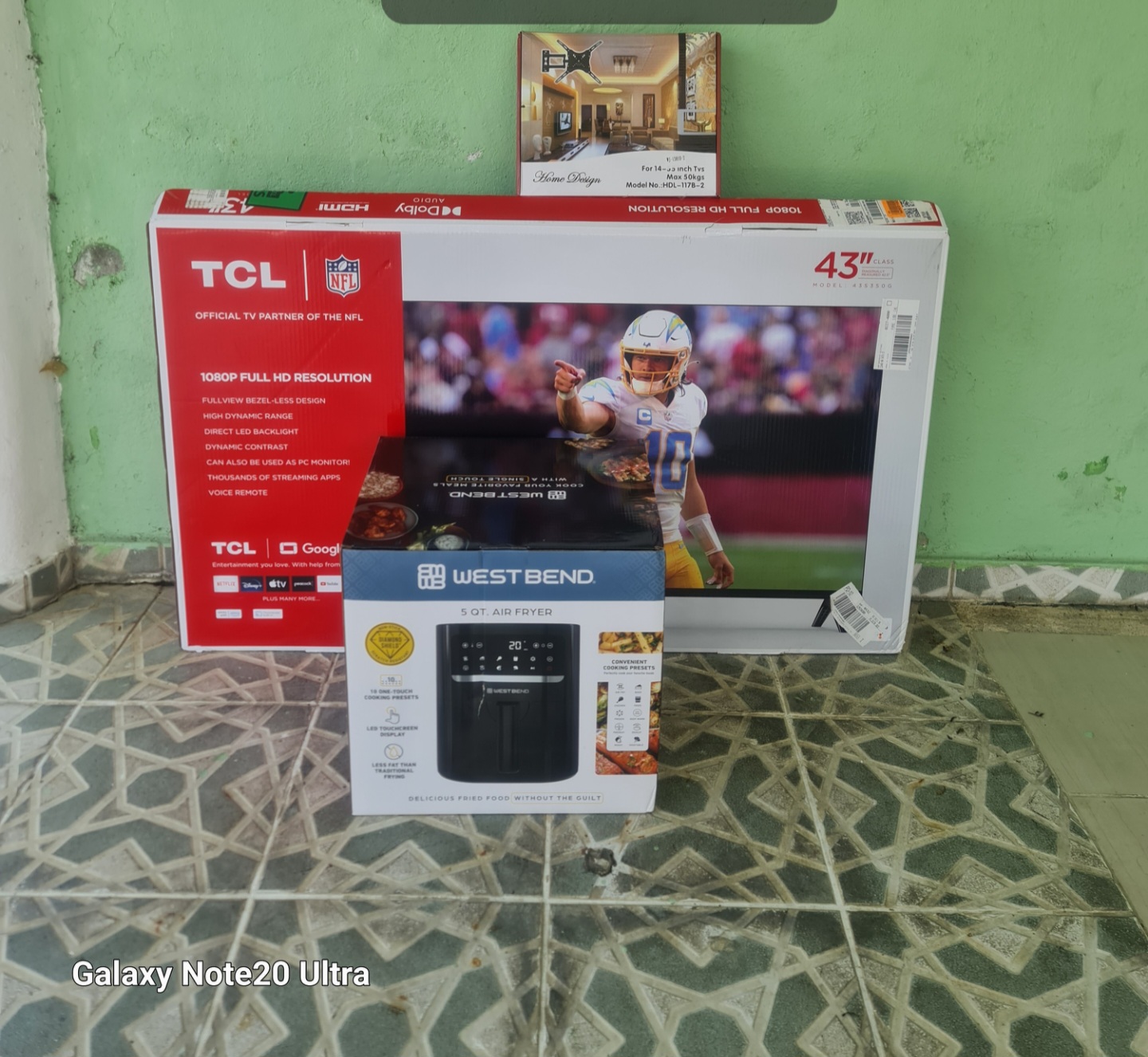 tv - combo televisor tcl smartv 
Freidora de aire  y una base móvil 