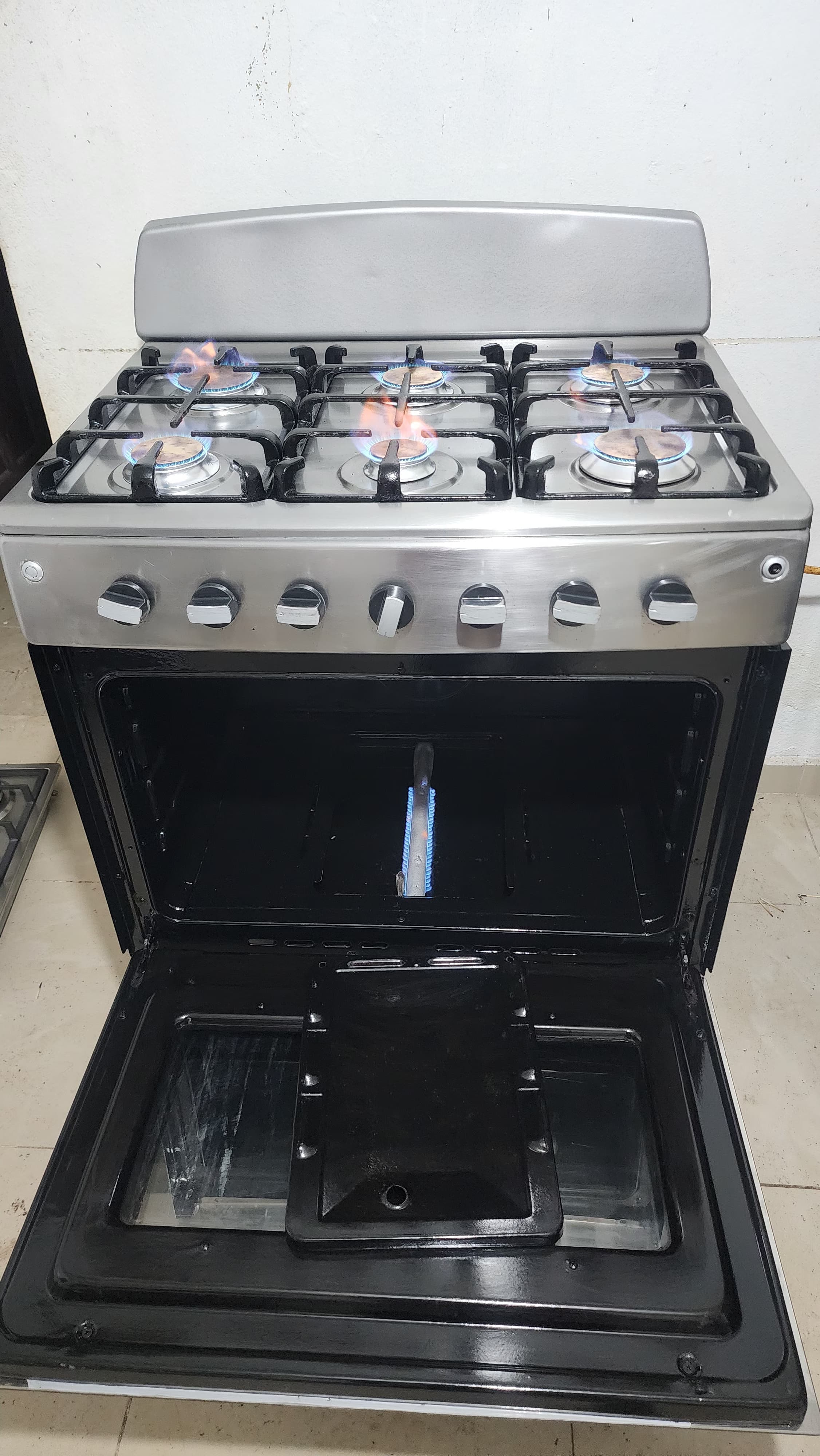 electrodomesticos - Estufa american✅ de 30 pulgadas en excelente condiciones y estado con garantía. 4