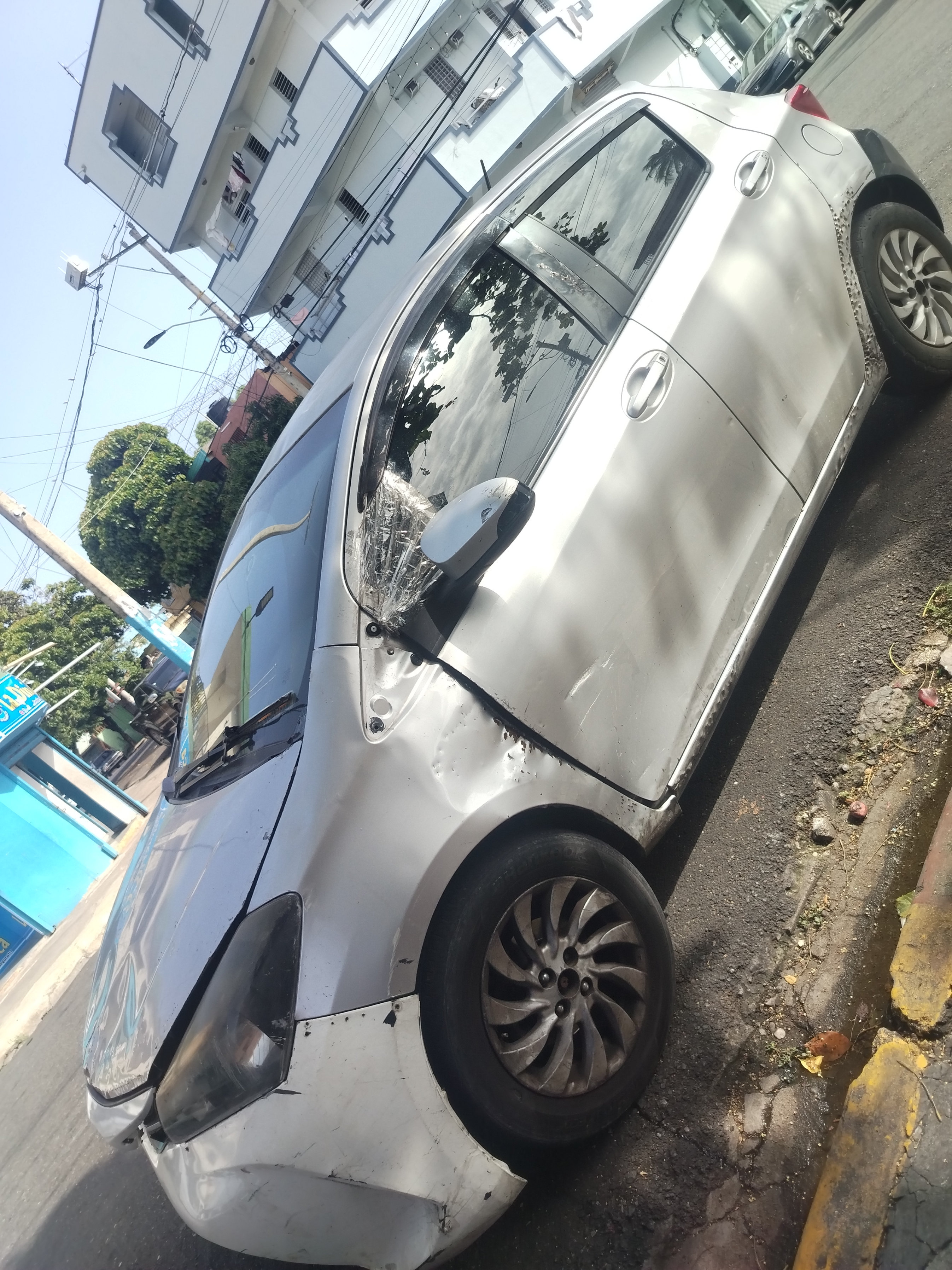 carros - De venta Toyota vitz  2