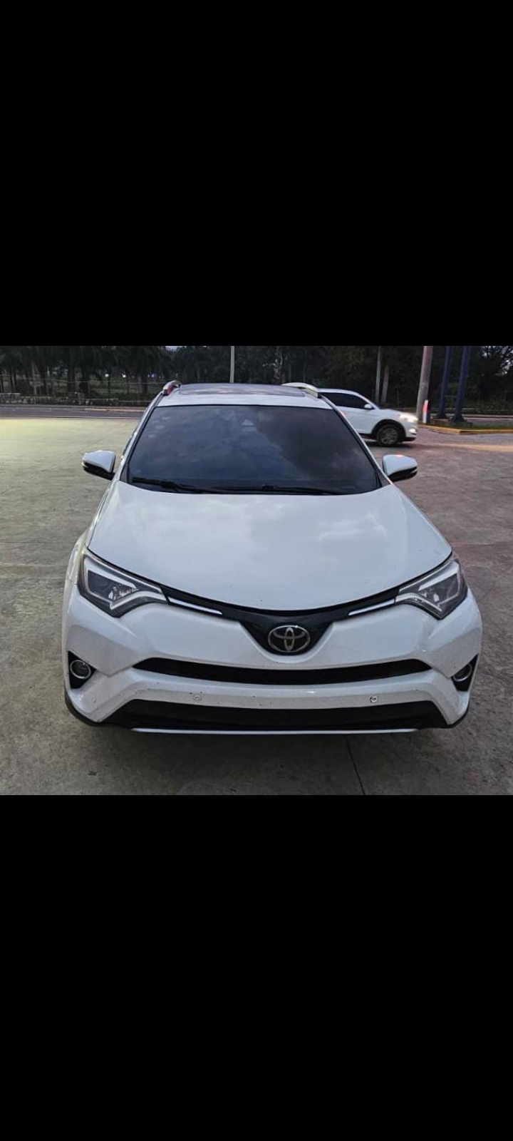 jeepetas y camionetas - Toyota rav4 2016 4