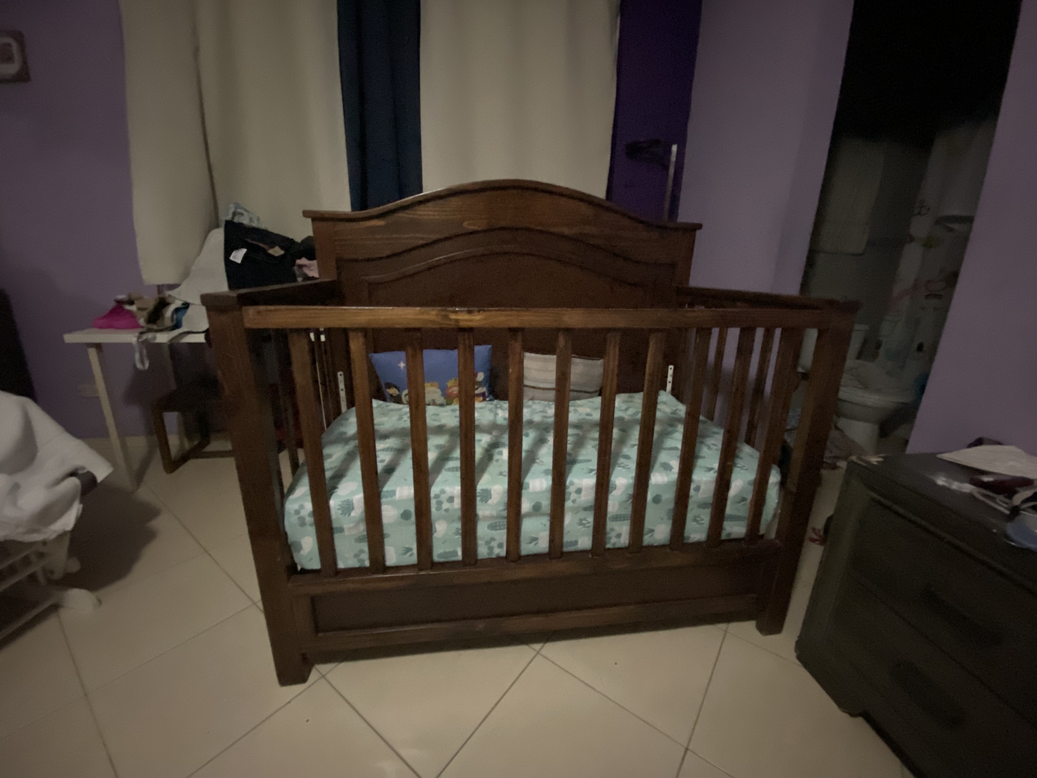 muebles - Cuna de Pino Americano 52X28 incluye el colchón  0