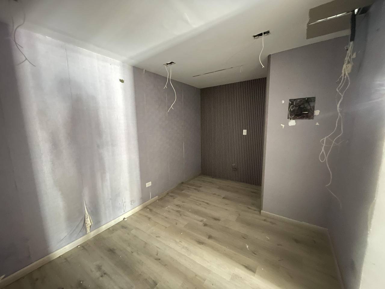 oficinas y locales comerciales - Alquiler Local Av Rómulo Betancourt 2