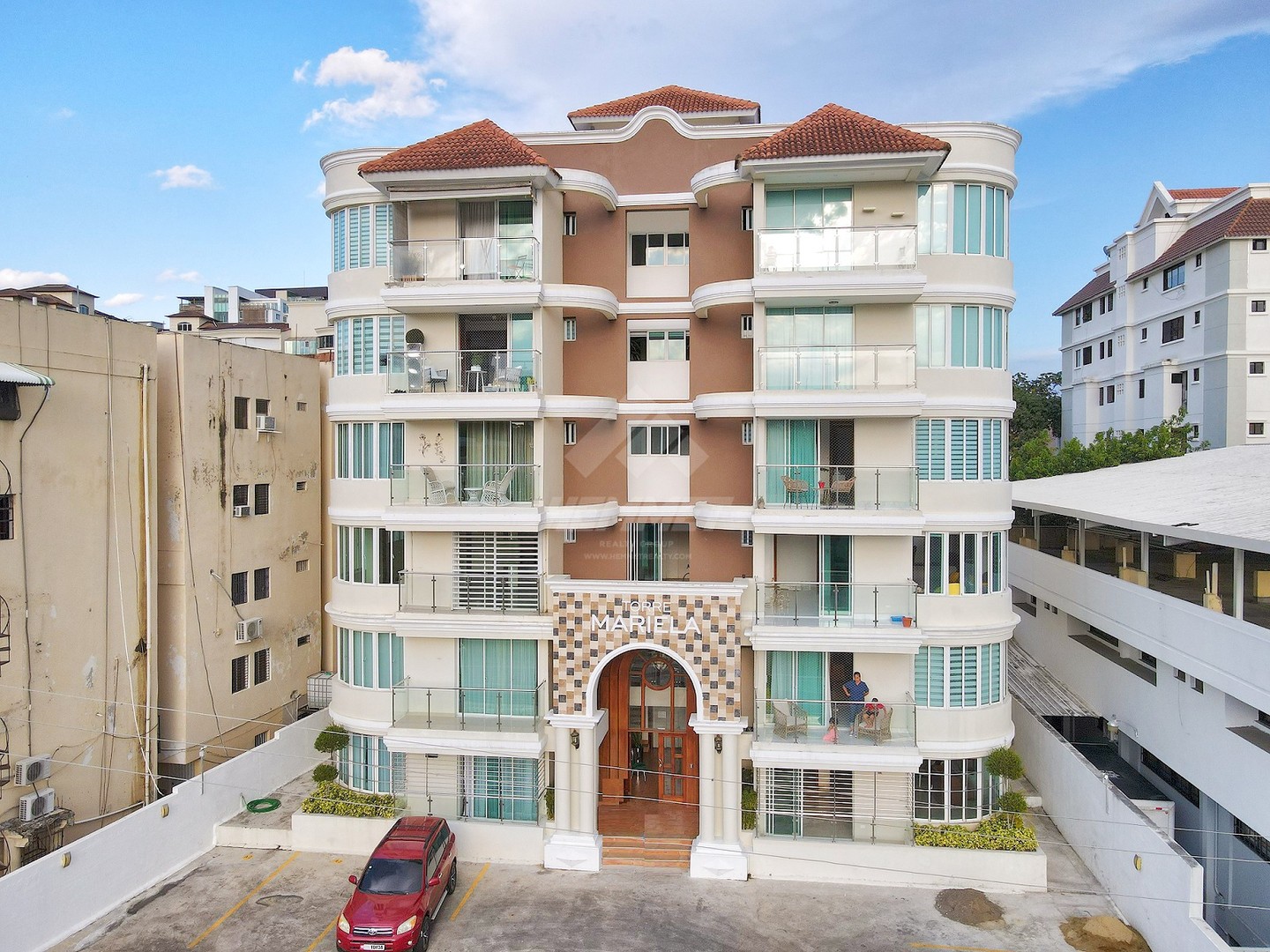 apartamentos - MODERNO 3ER NIVEL CON ELEVADOR LA ROSALEDA SANTIAGO  9