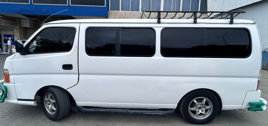 jeepetas y camionetas - Nissan Urvan unico dueño de uso escolar 6