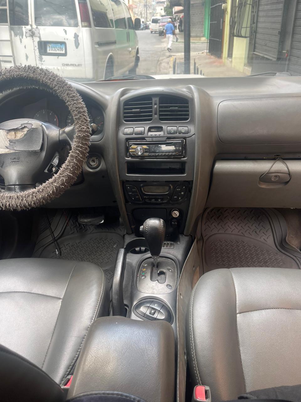 jeepetas y camionetas - VENDO VEHICULO EN BUEN ESTADO 4