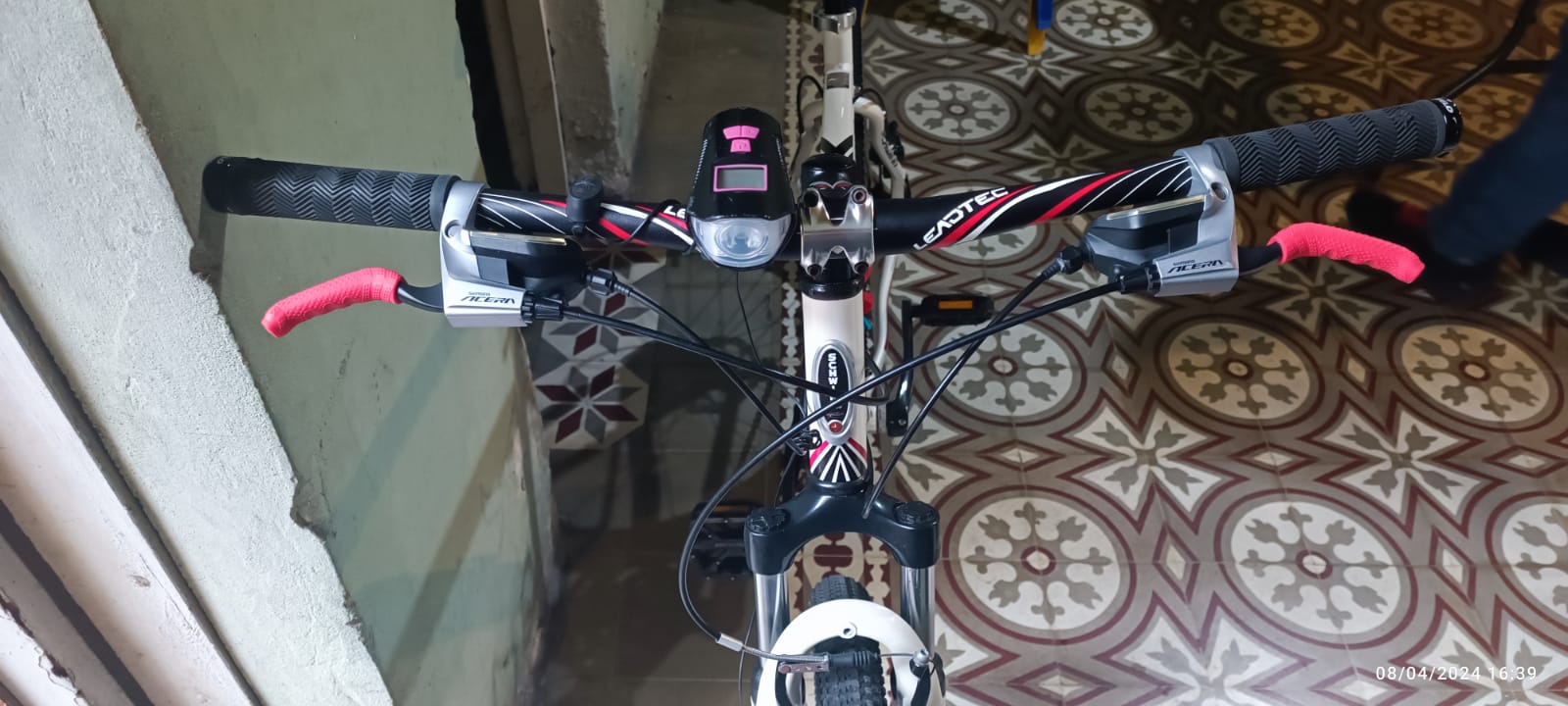 bicicletas y accesorios - bicicleta Schwin  blanca ,  1