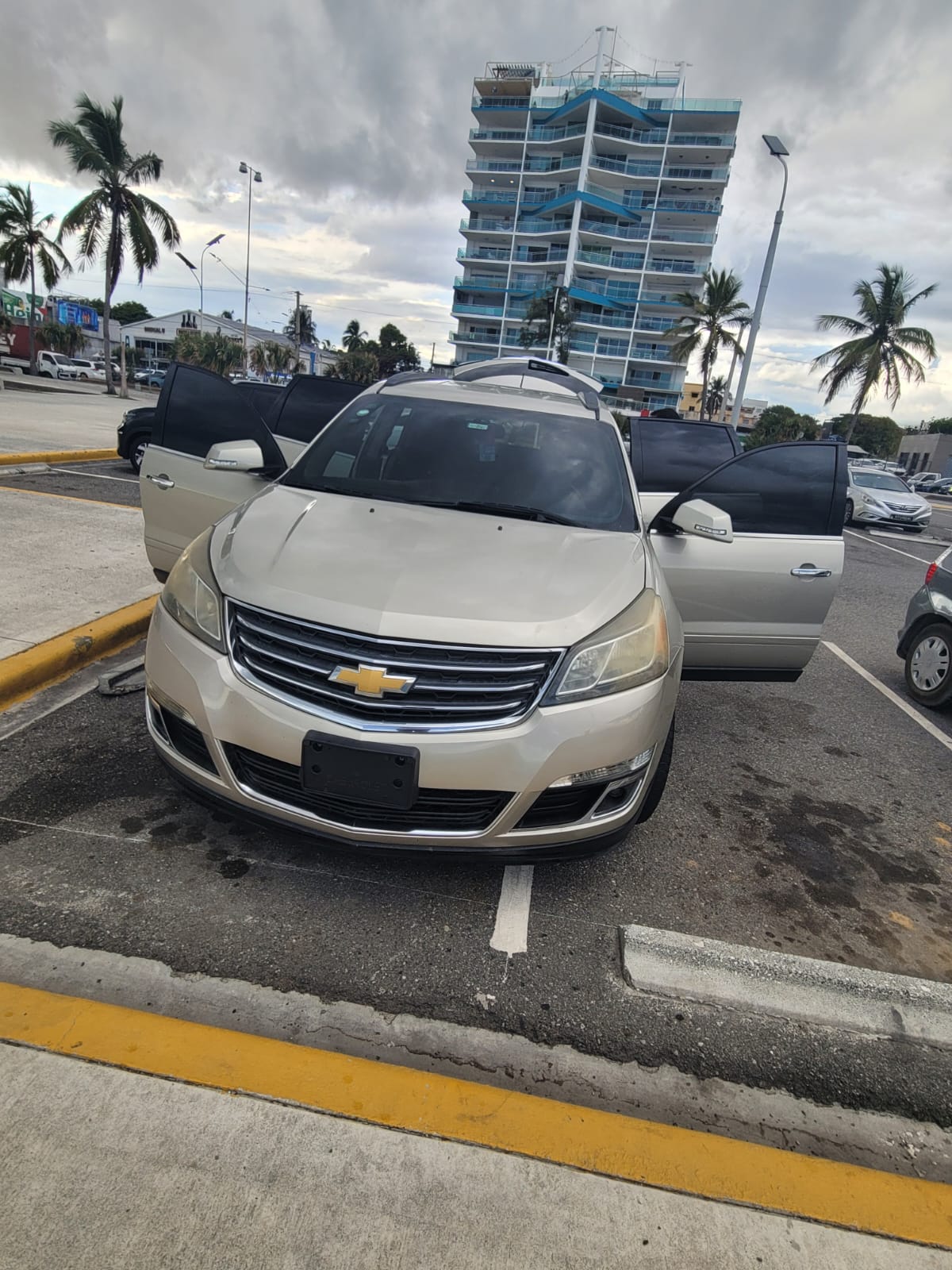 jeepetas y camionetas - Chevrolet Traverse LT 2014 *OPORTUNIDAD* 0