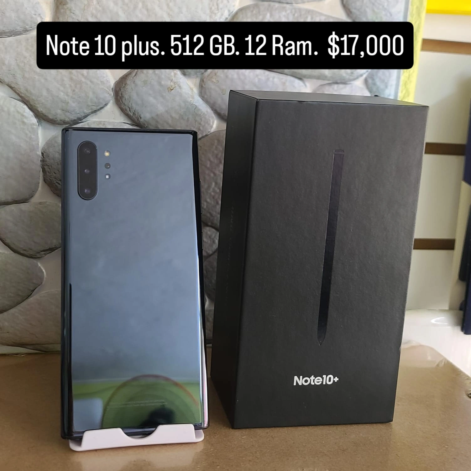 celulares y tabletas - Samsung note 10 plus  0