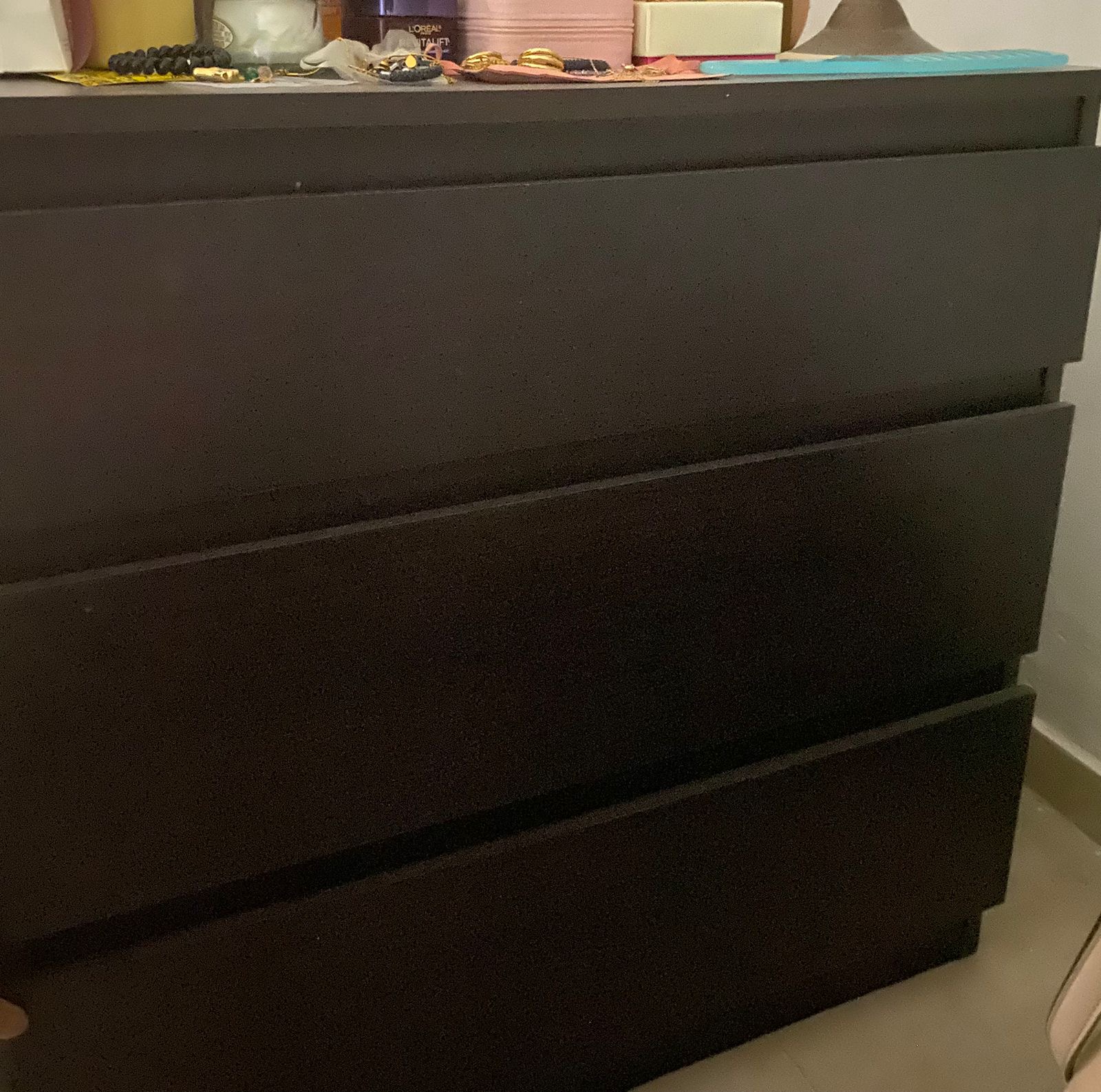 muebles y colchones - Armazon de cama 60” con mesa de noche y gavetero 