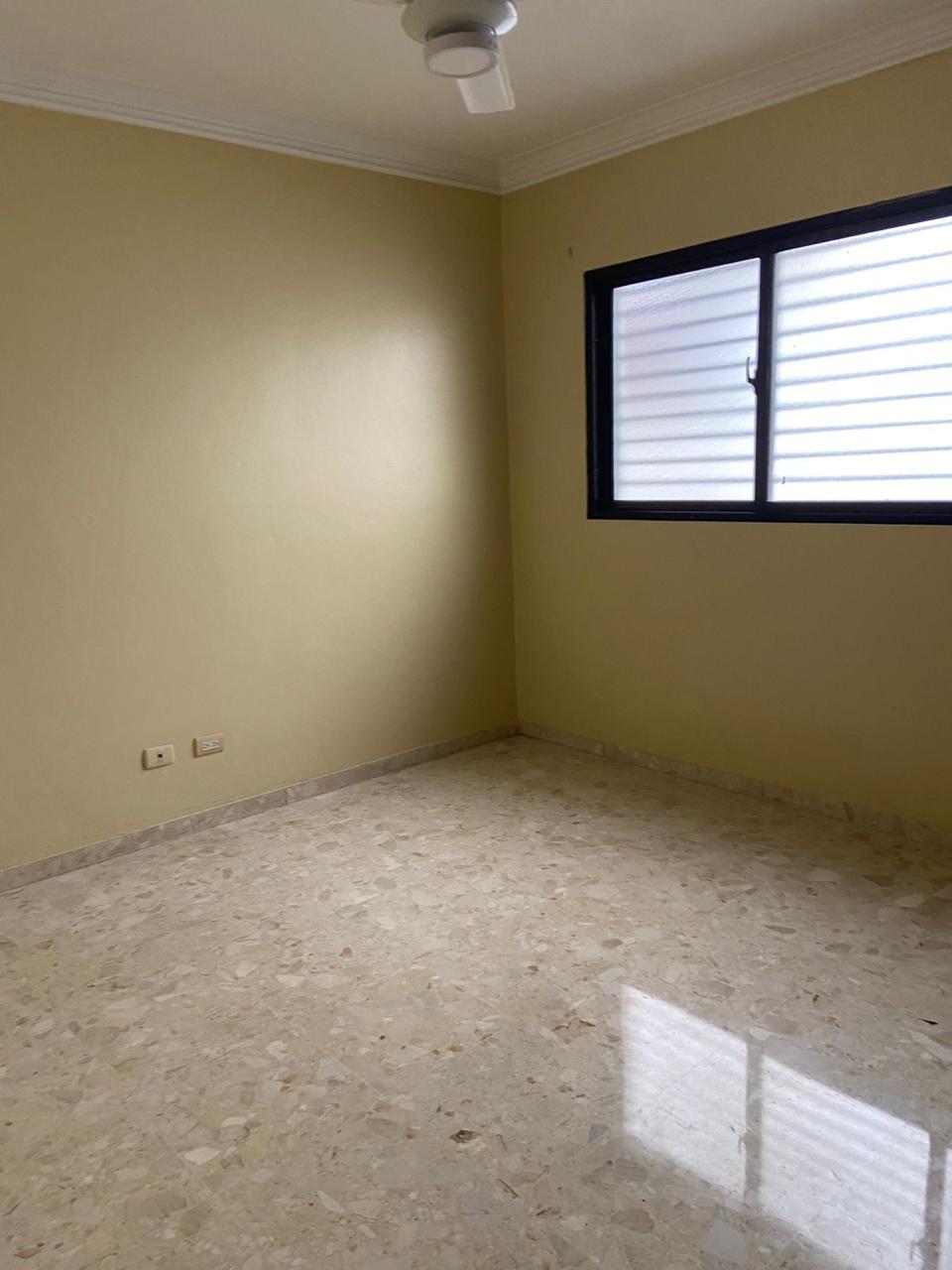 apartamentos - Alquilo Apartamento 3 habitaciones. RD$55,000.00 2