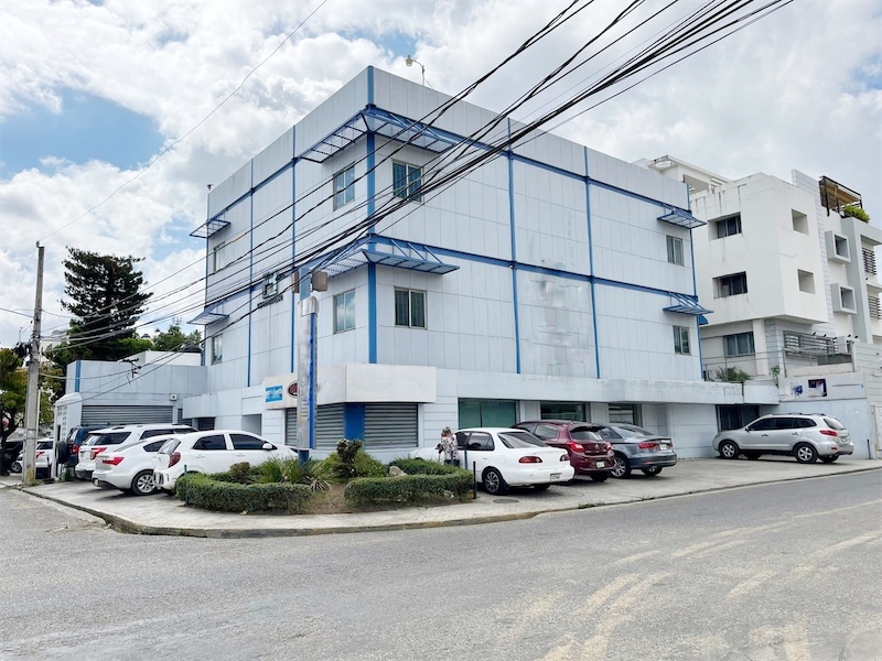 oficinas y locales comerciales - Local comercial en arroyo hondo  7