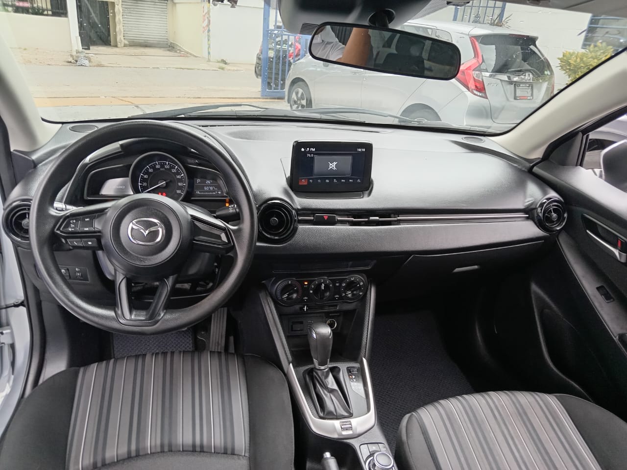 carros - MAZDA DEMIO 9