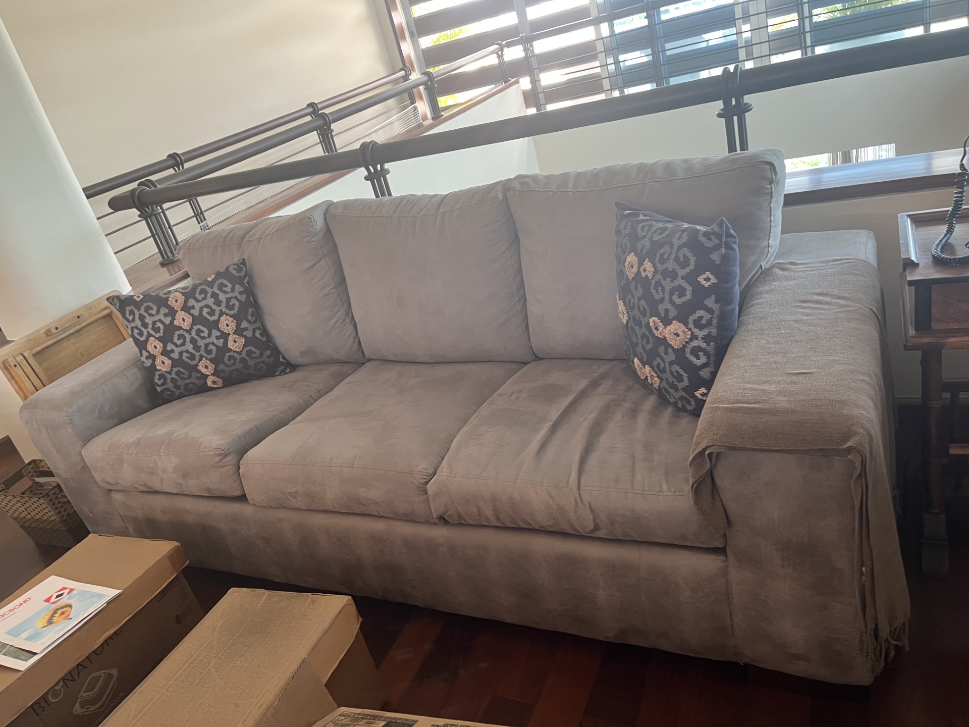 muebles y colchones - Sofás 3 plazas y 2 plazas, excelentes condiciones