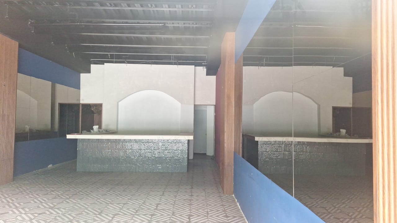 oficinas y locales comerciales - Local en Arroyo Hondo Viejo primer nivel 3