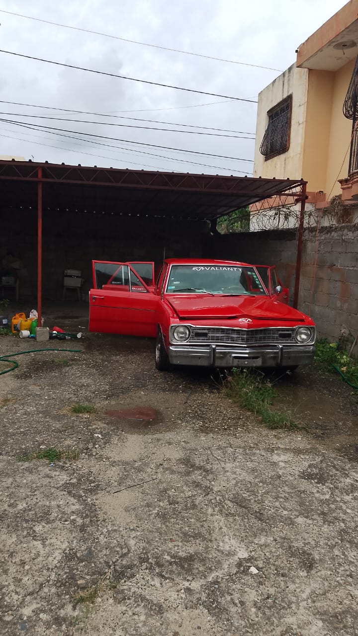 carros - Vendo este Dodge Valiant 74 Excelente condiciones 2