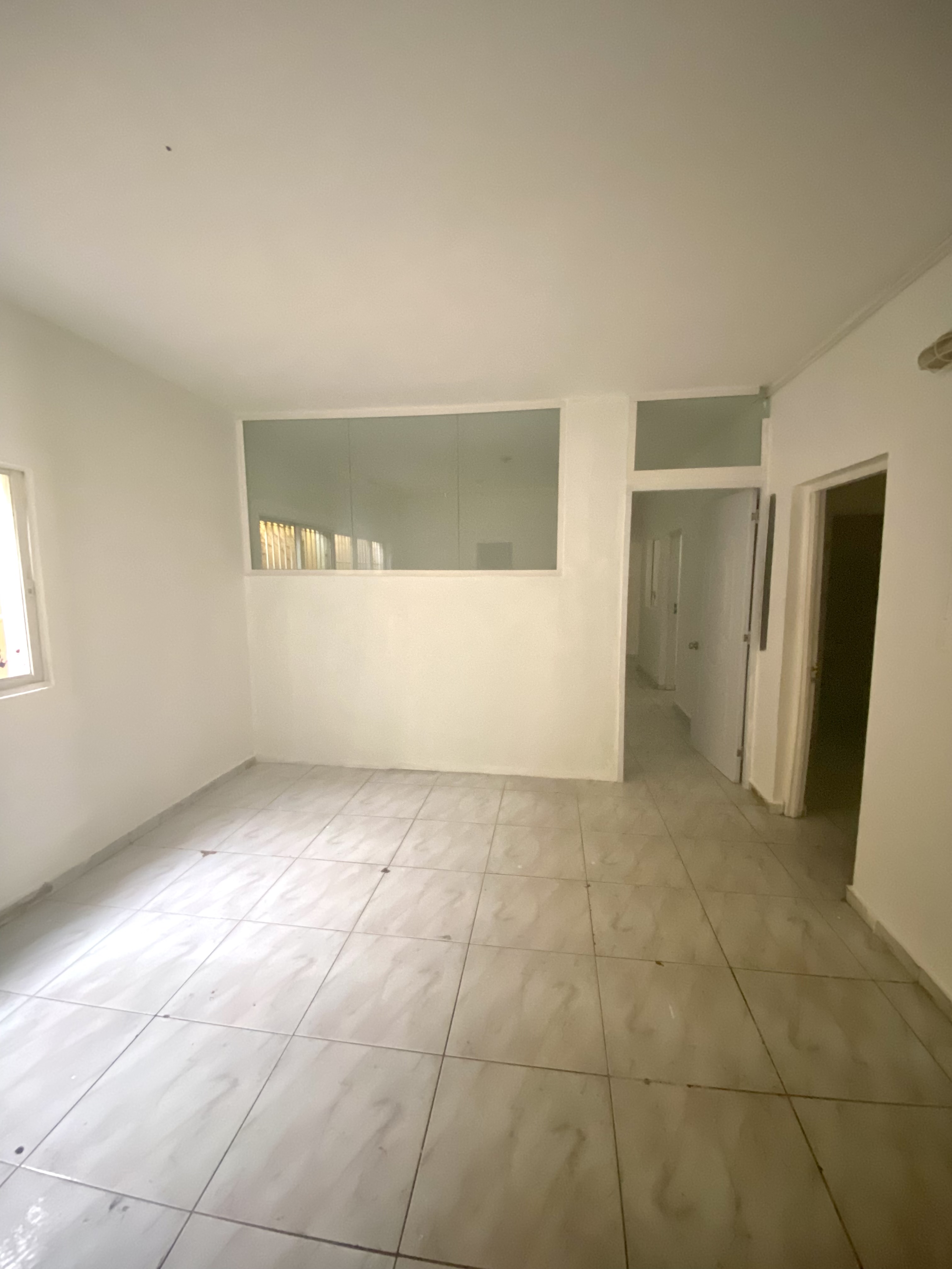 oficinas y locales comerciales - SE ALQUILA LOCAL COMERCIAL 110 MT2