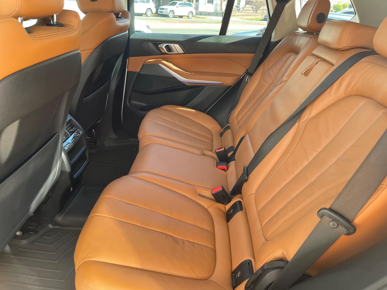 jeepetas y camionetas - Vendo BMW X6 2021 blanca  5