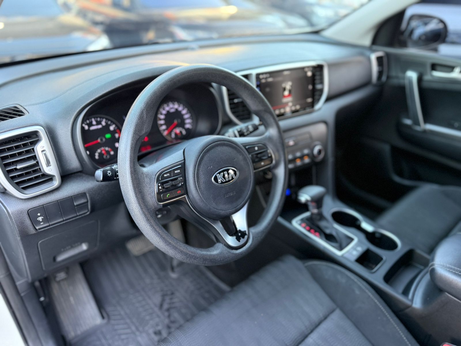 jeepetas y camionetas - kia Sportage 2017 9