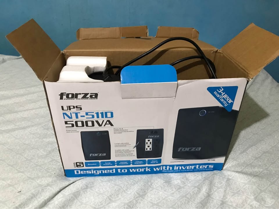 computadoras y laptops - UPS FORZA 500VA NUEVO  2