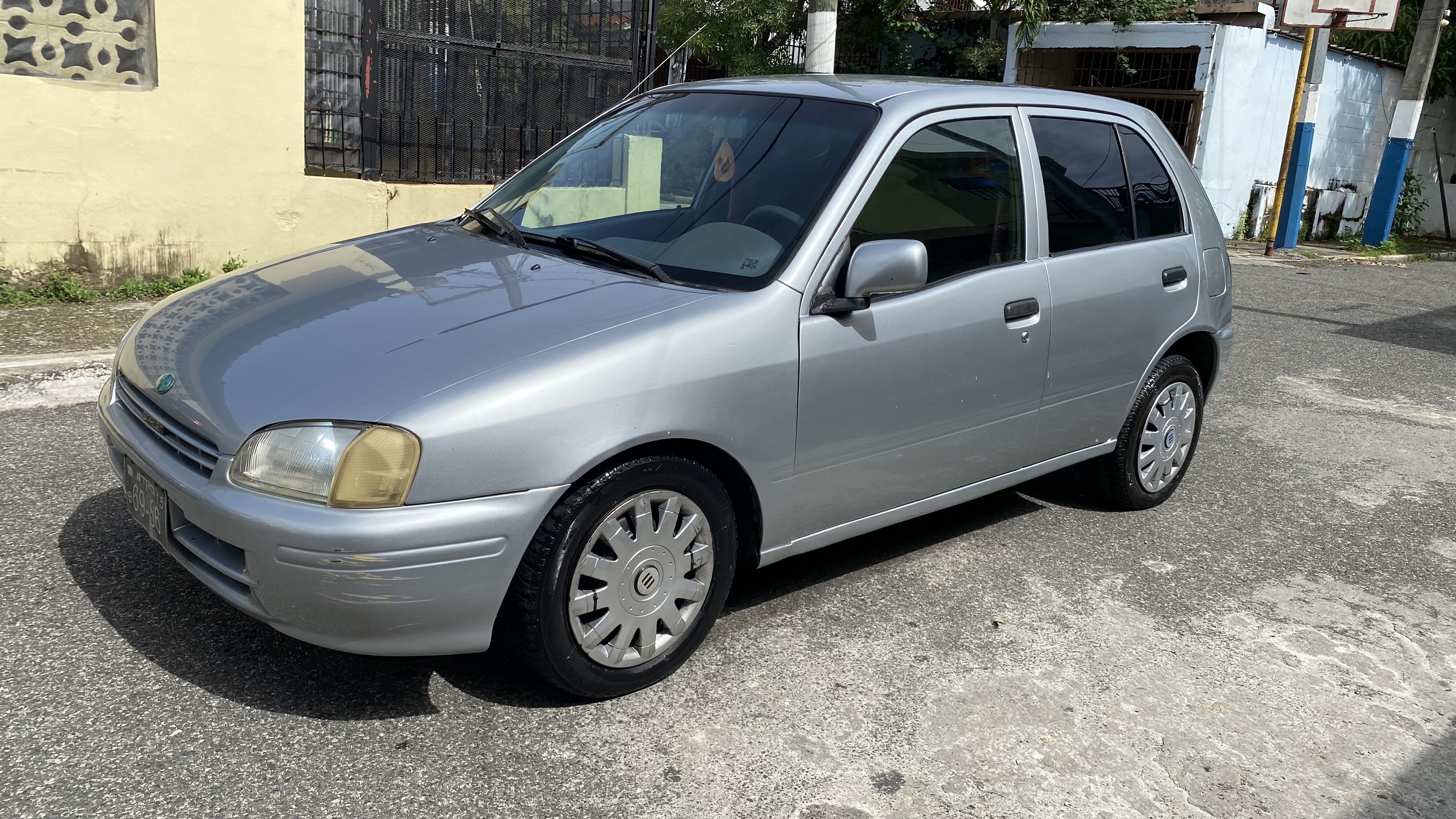 carros - Toyota starlet  2