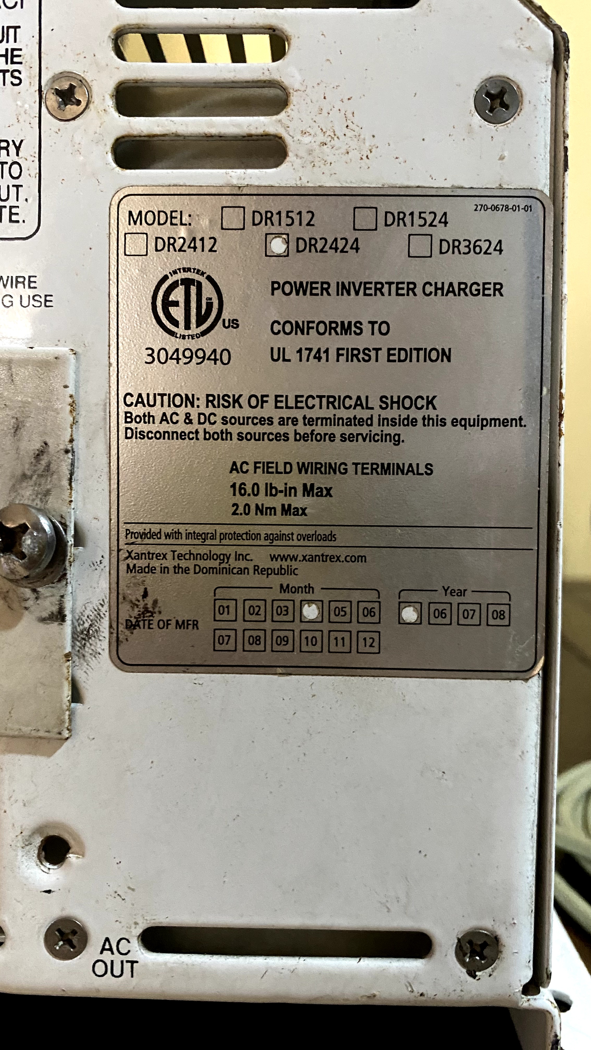 plantas e inversores - Inversor Xantrex 2.5 Kilowatts Con sus cables  3