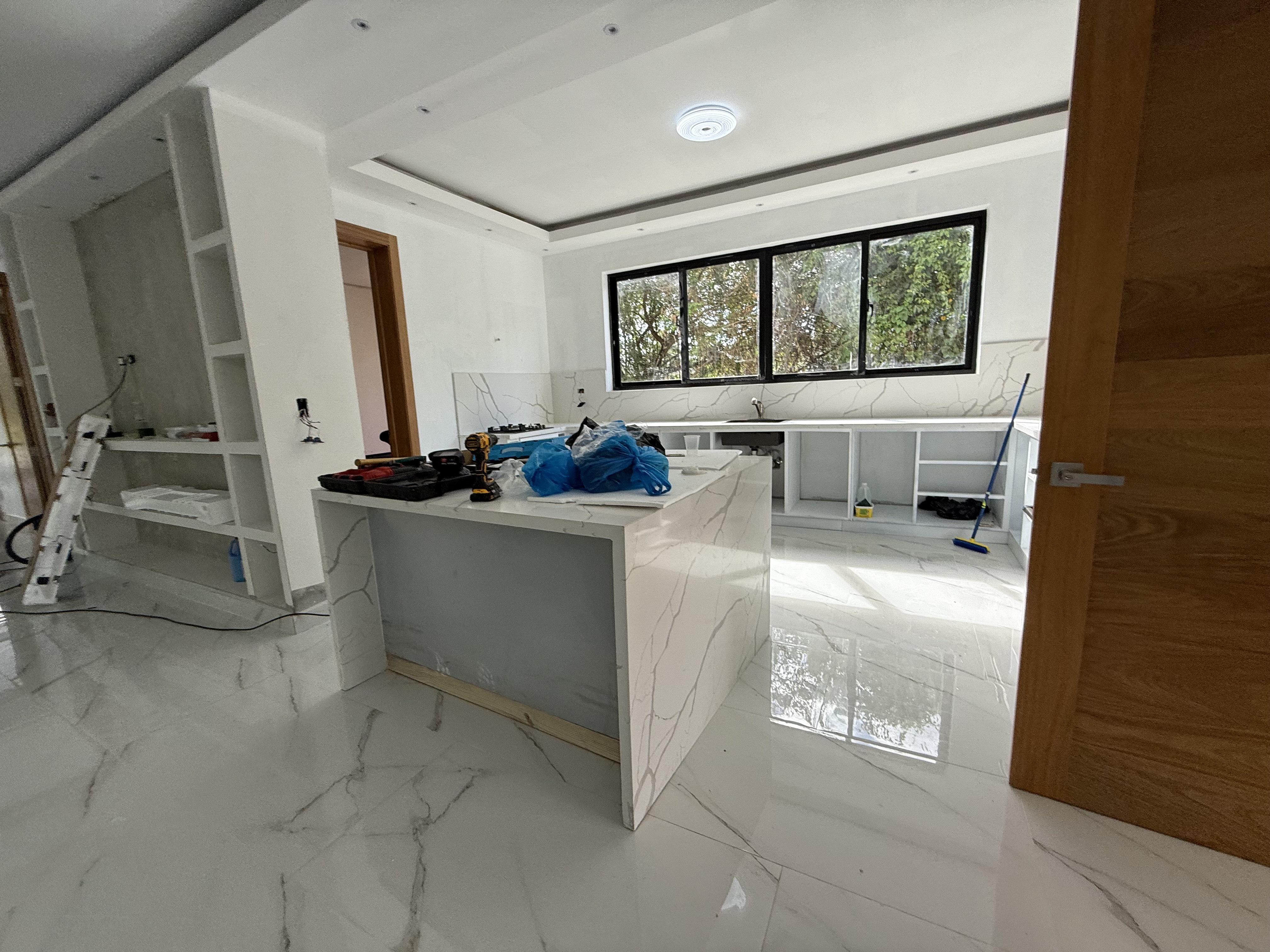 casas vacacionales y villas - Vendo Villa playa nueva romana dos niveles amuebla 7